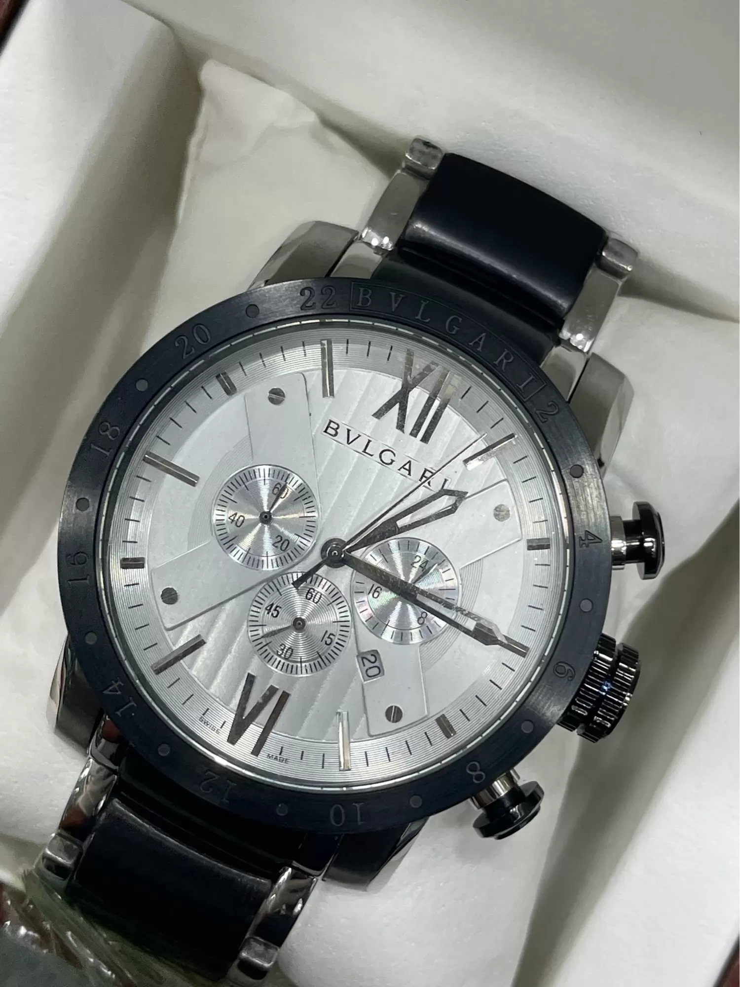 Generic Two Tone Men Wrist Watch