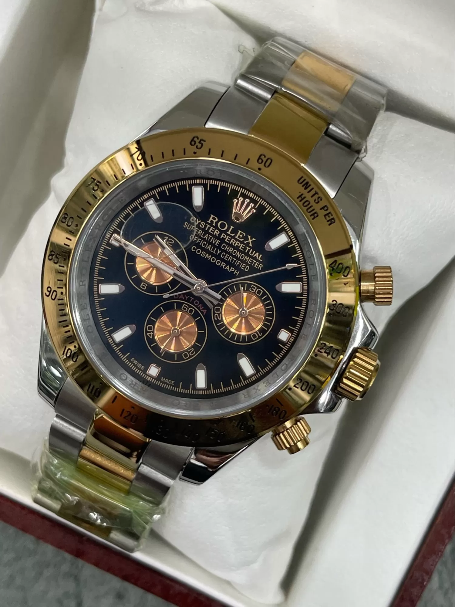 Generic Two Tone Men Wrist Watch