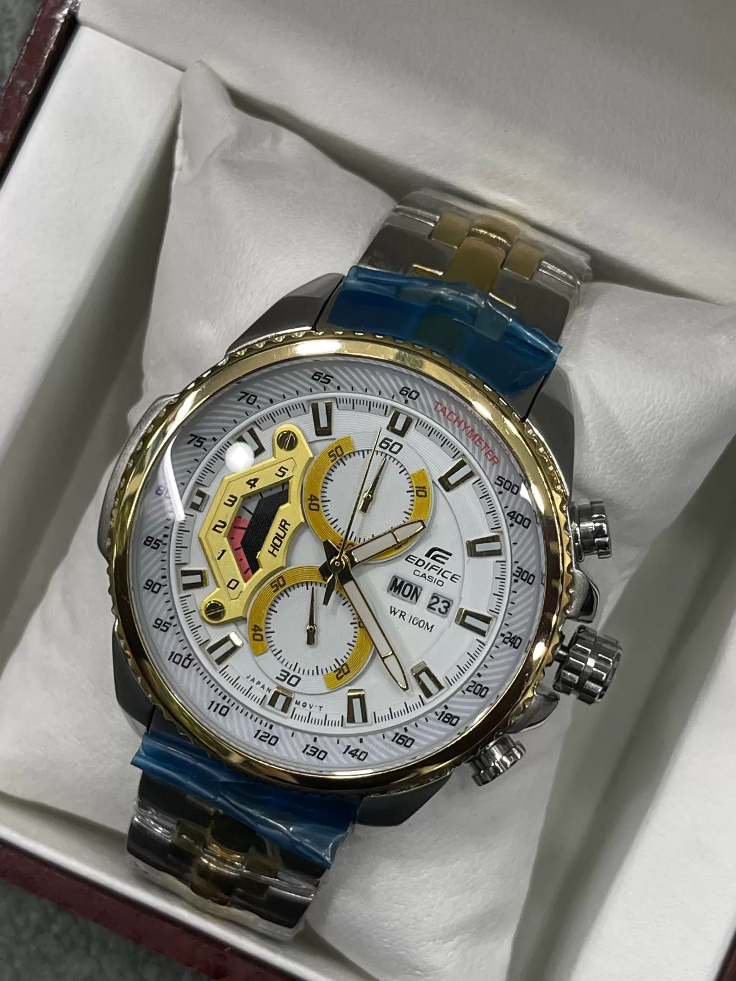 Generic Two Tone Men Wrist Watch
