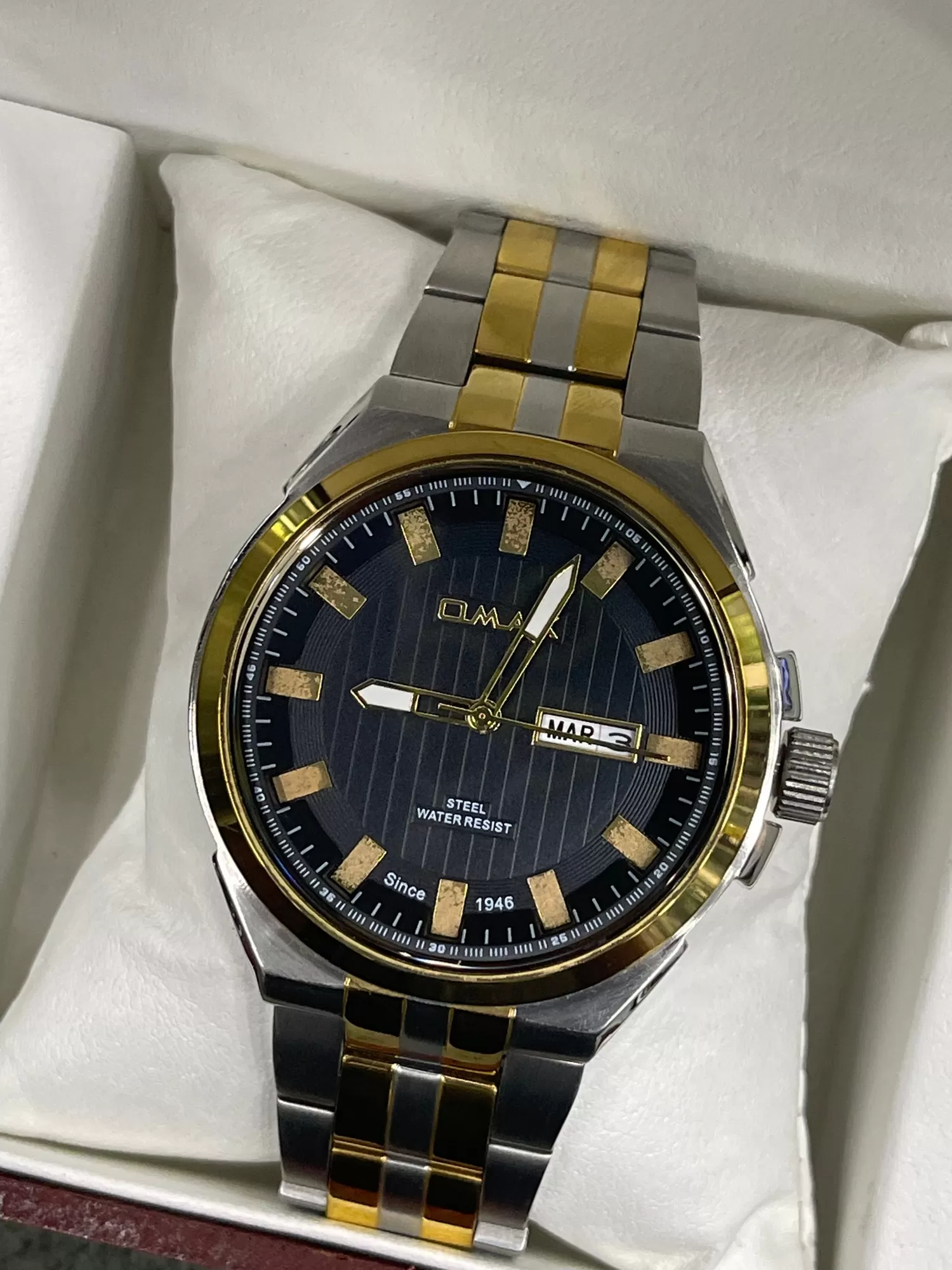 Generic Two Tone Wrist Watch Men