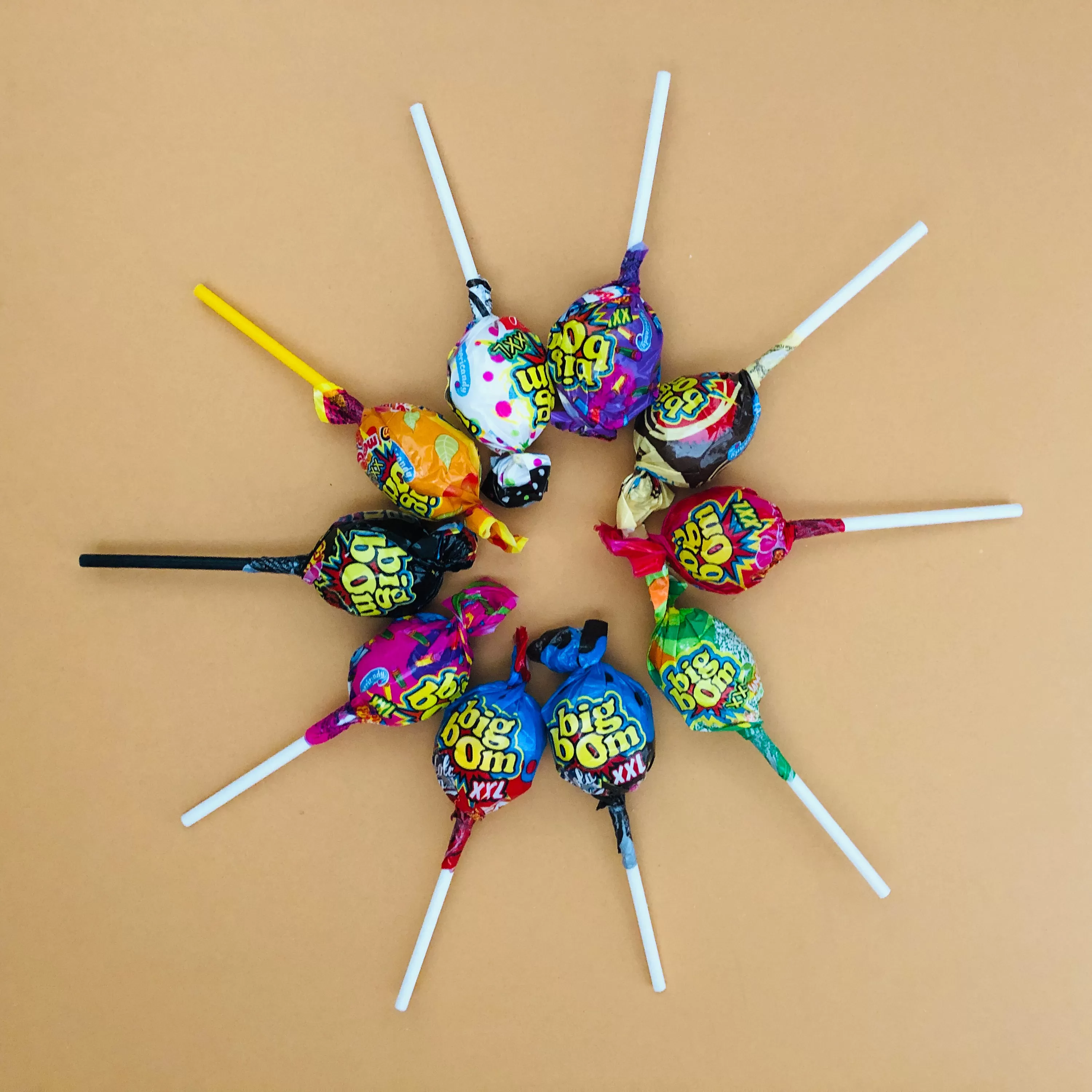 Big Bom Lollipop XXL 10 Pcs - image 2
