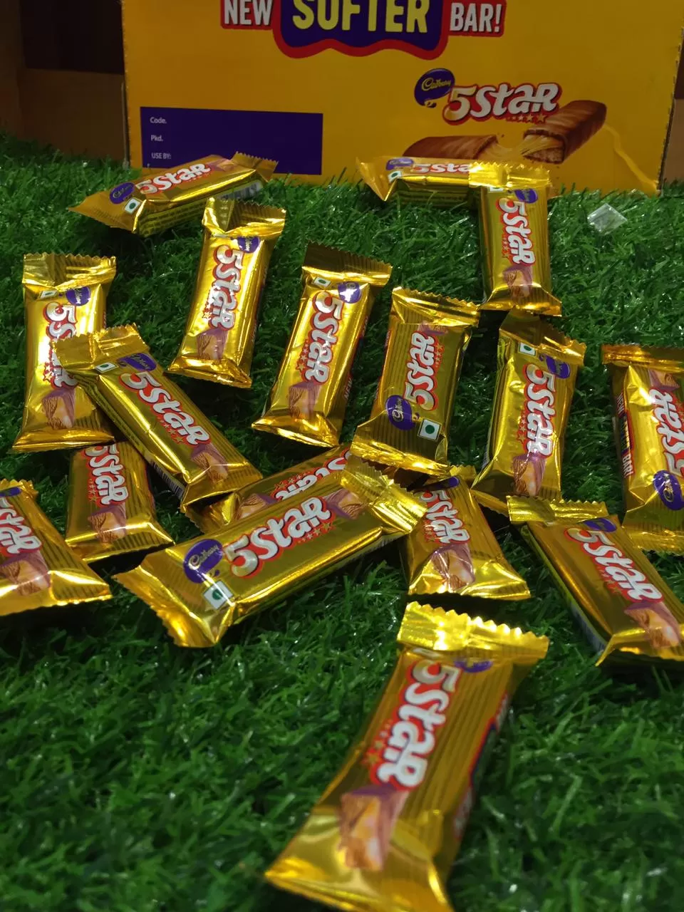 Cadbury 5 Star Chocolate Bar 10.1g x 10Pcs - image 1