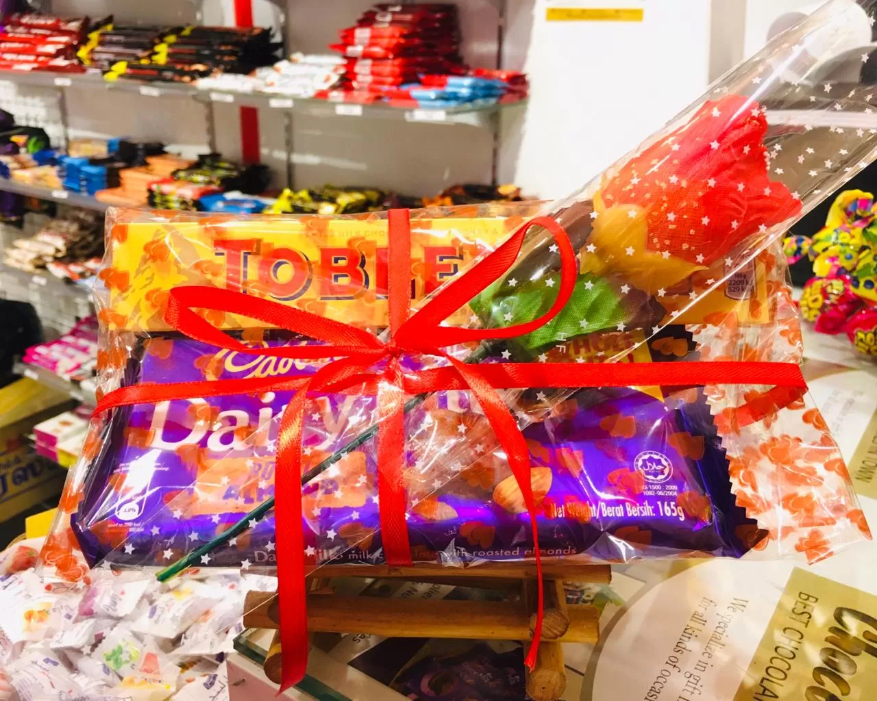 Cadbury Dairy Milk Roast Almond Gift Box