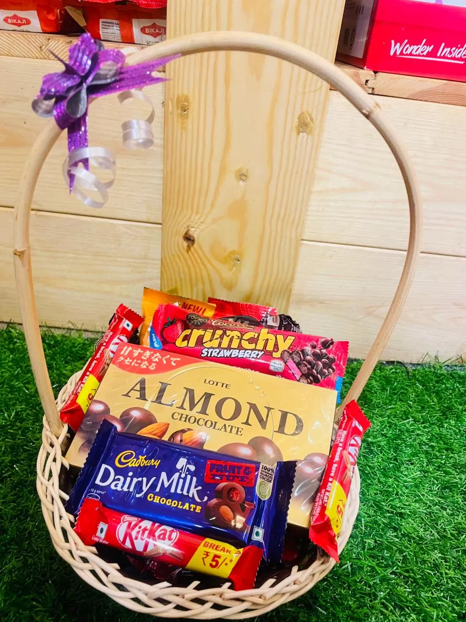 Share 141+ chocolate basket decoration ideas best seven.edu.vn