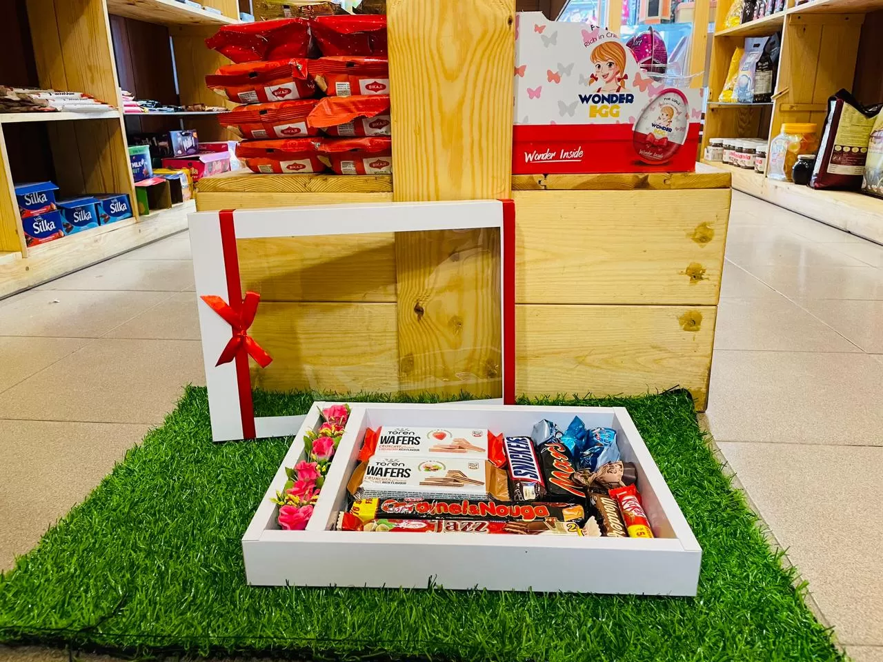 Generic Chocolate Gift Hamper Box Special Occasion - image 2