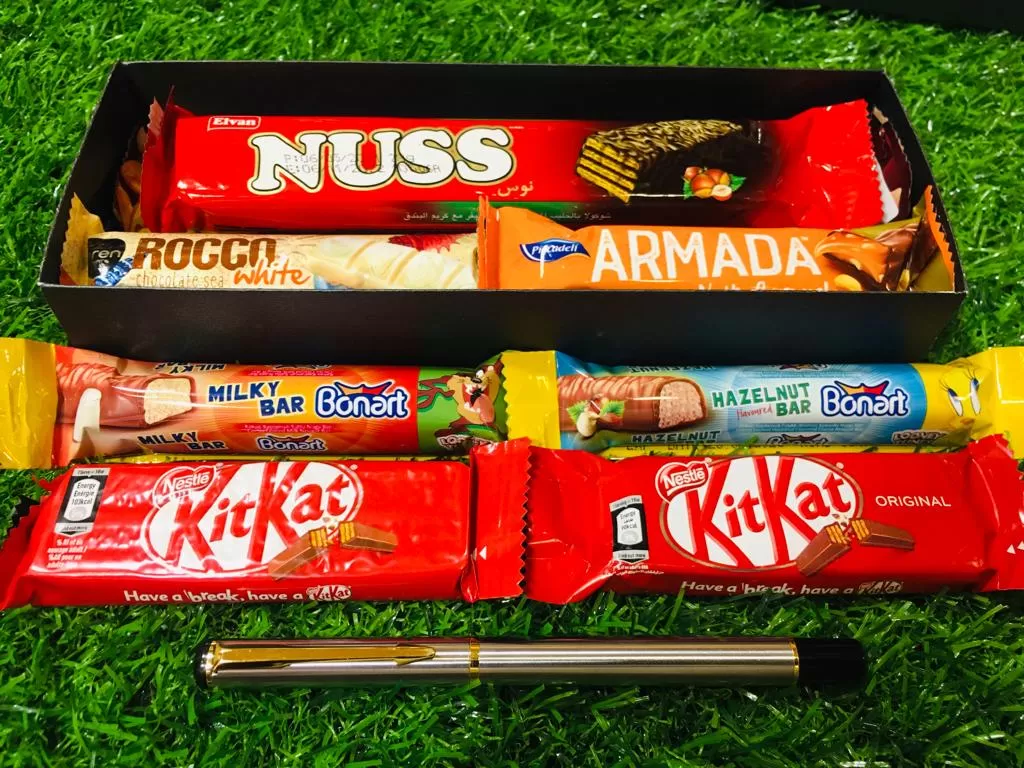 Kitkat Chocolate Gift Hamper Box With Gift Pen - image 2