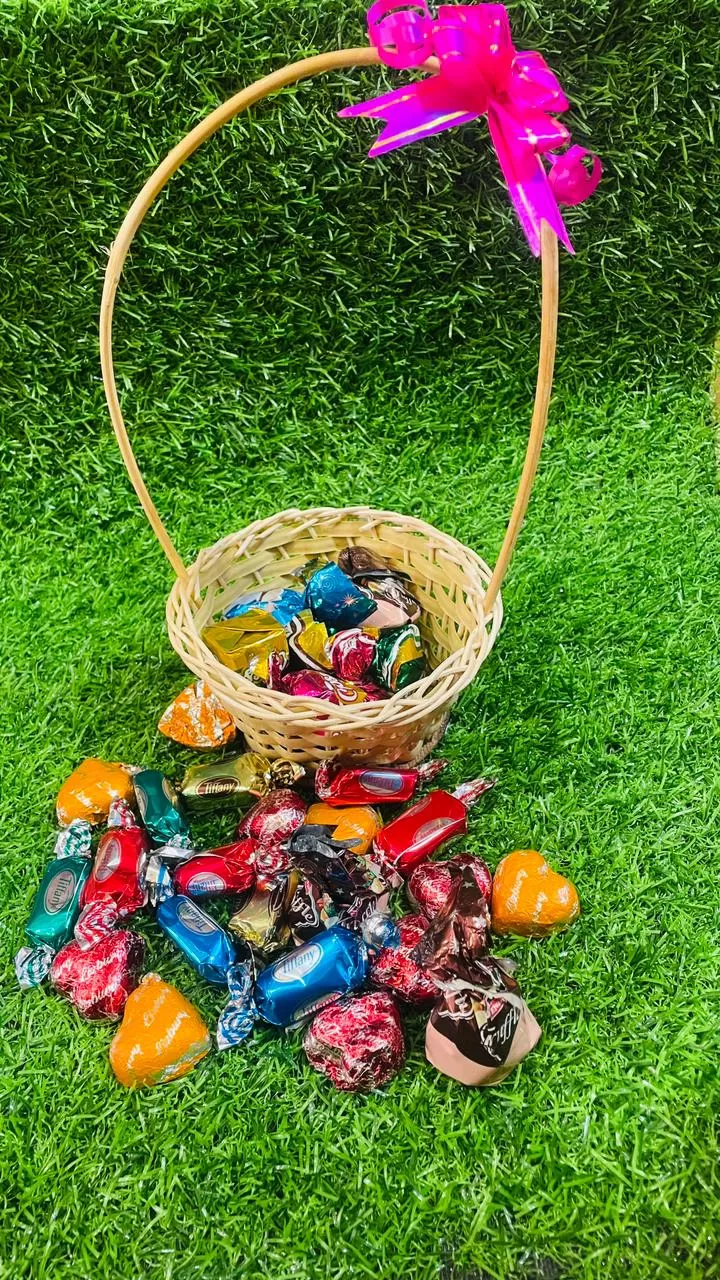 Generic Chocolate Gift Hampers Valentine Birthday - image 2