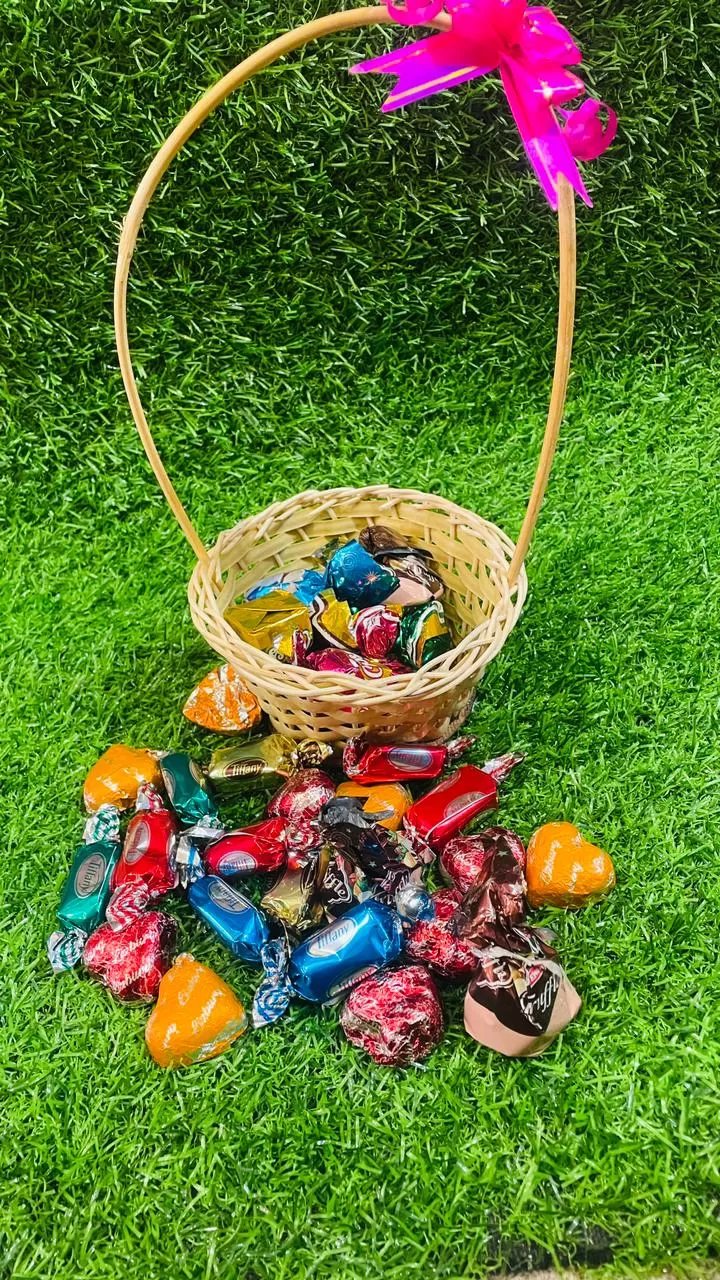 Generic Chocolate Gift Hampers Valentine Birthday - image 3