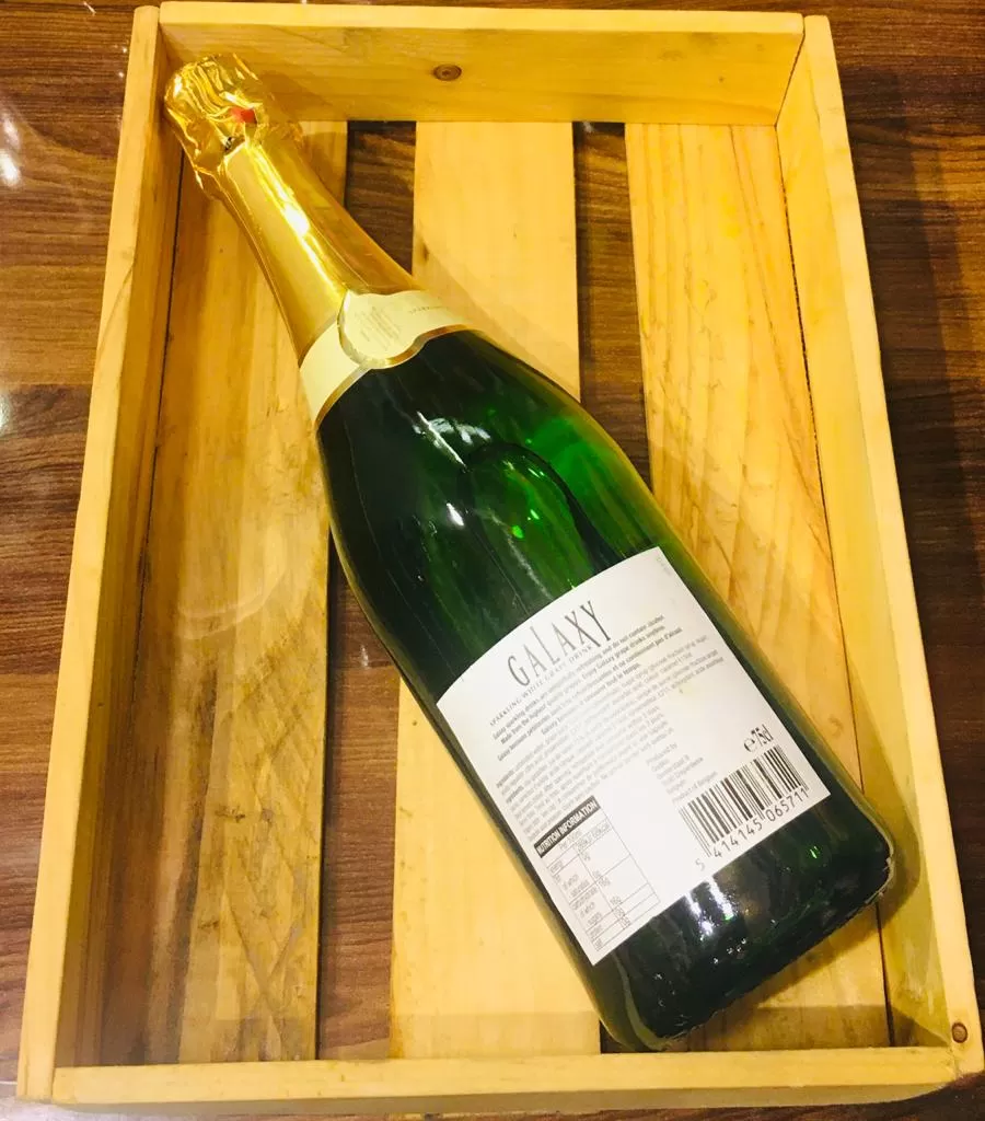 Galaxy Sparkling White Grape Drink Non-alcoholic 750ml - image 2