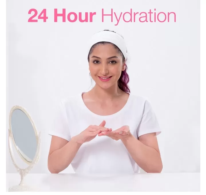 Johnson's Baby Oil Spray 24 Hour Moisture 150ml - image 2
