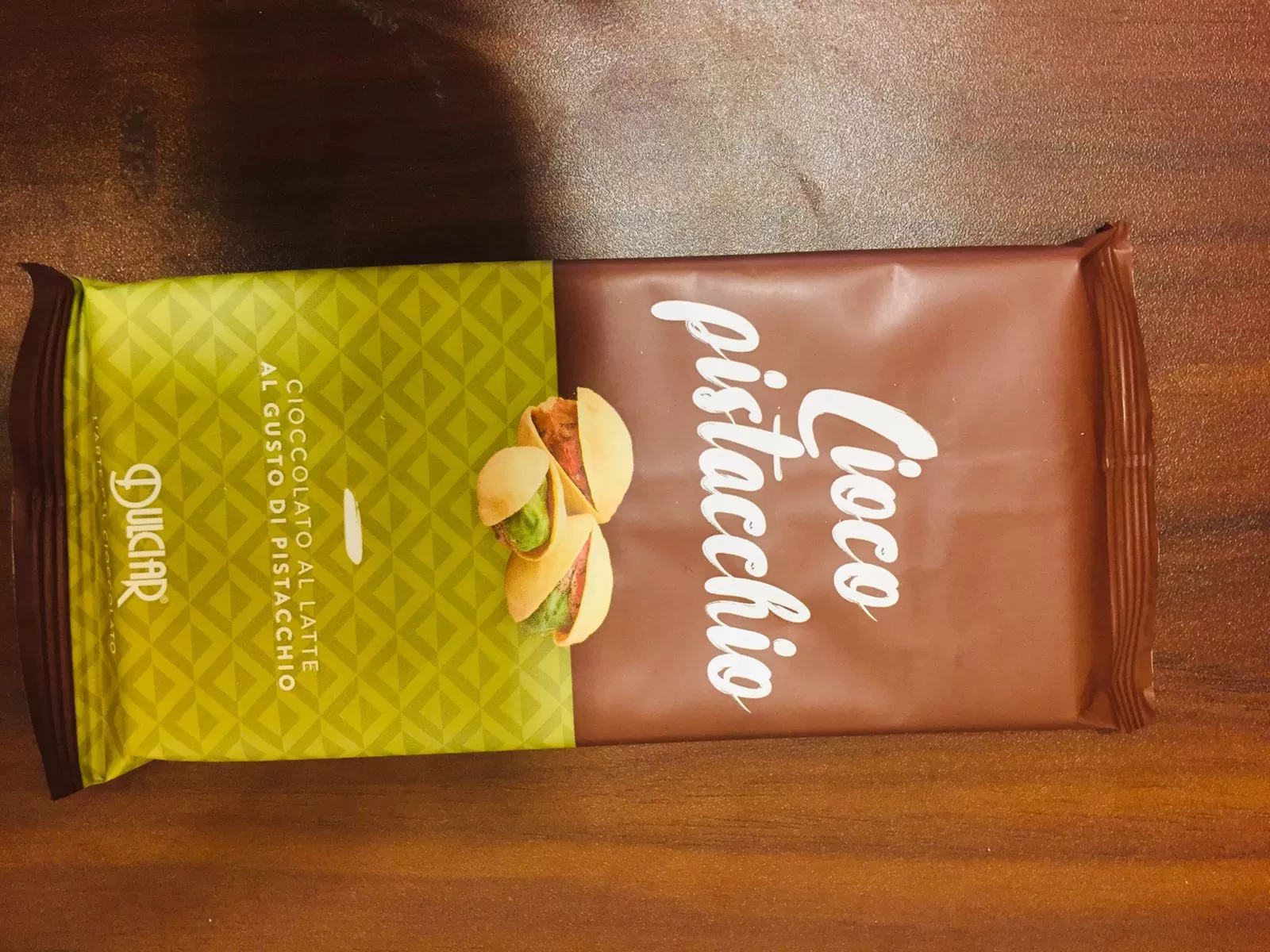 Lioco Pistachio Chocolate 100g - image 1