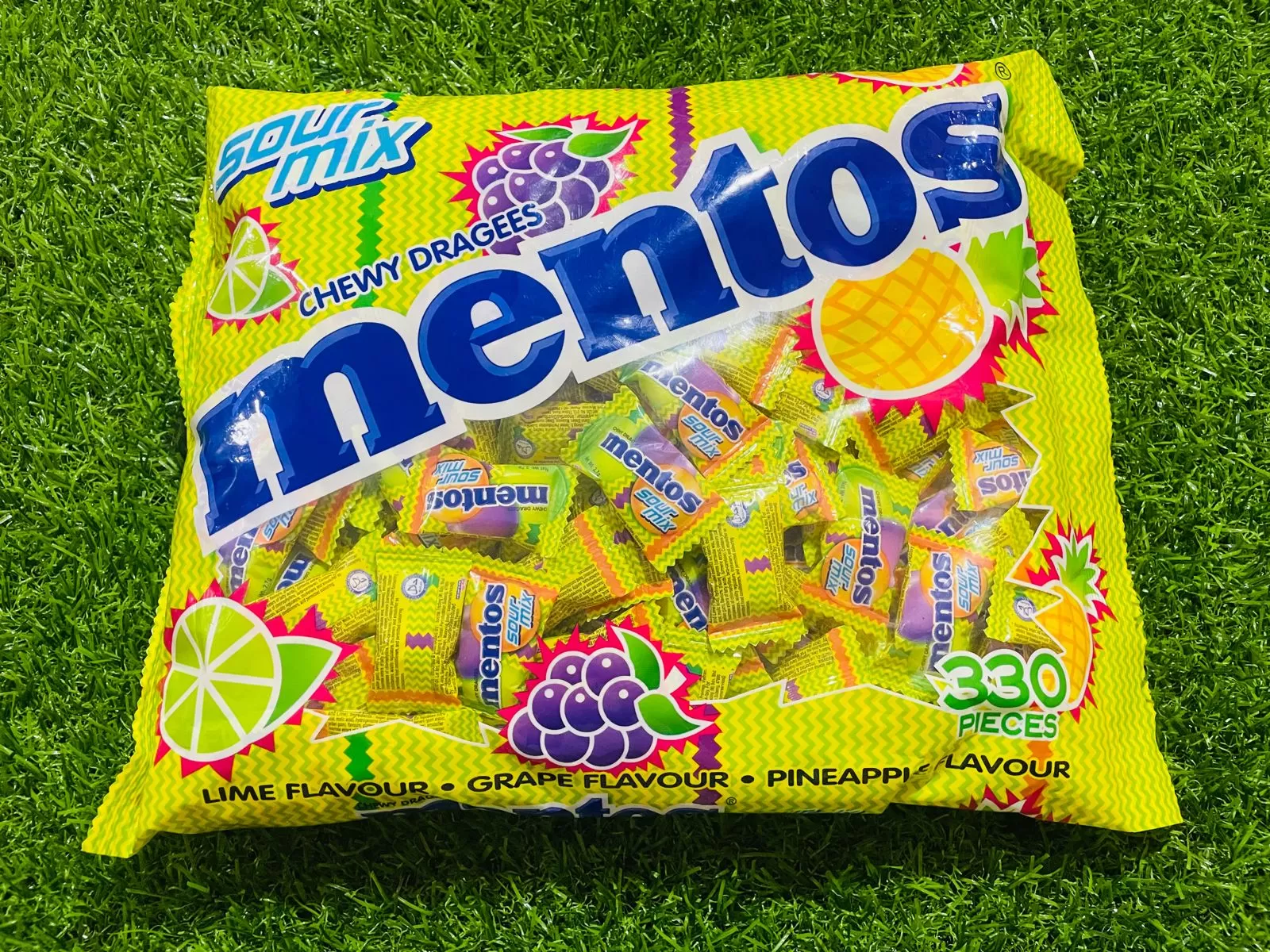 Mentos Sour Mix Flavor Chew Dragees Toffees 891g Pack (330Pcs)