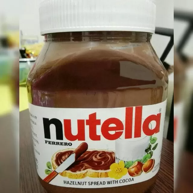 Nutella Ferrero Hazelnut Spread 900g - image 3