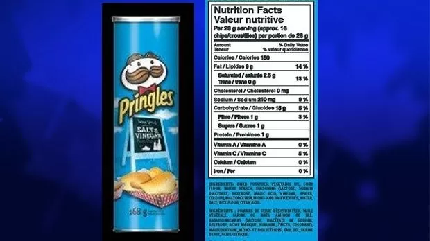 Pringles Salt & Vinegar Flavour Potato Chips 156 G - image 3
