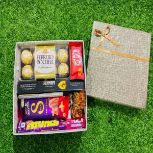 Ferror Rocher Chocolate Gift Hamper 16pcs Kinder