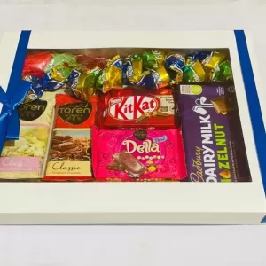 Generic Gift hampers For Valentine Birthday parties