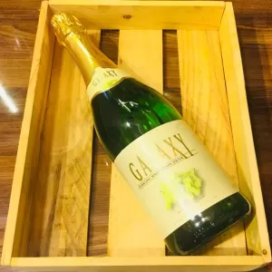 Galaxy Sparkling White Grape Drink Non-alcoholic 750ml