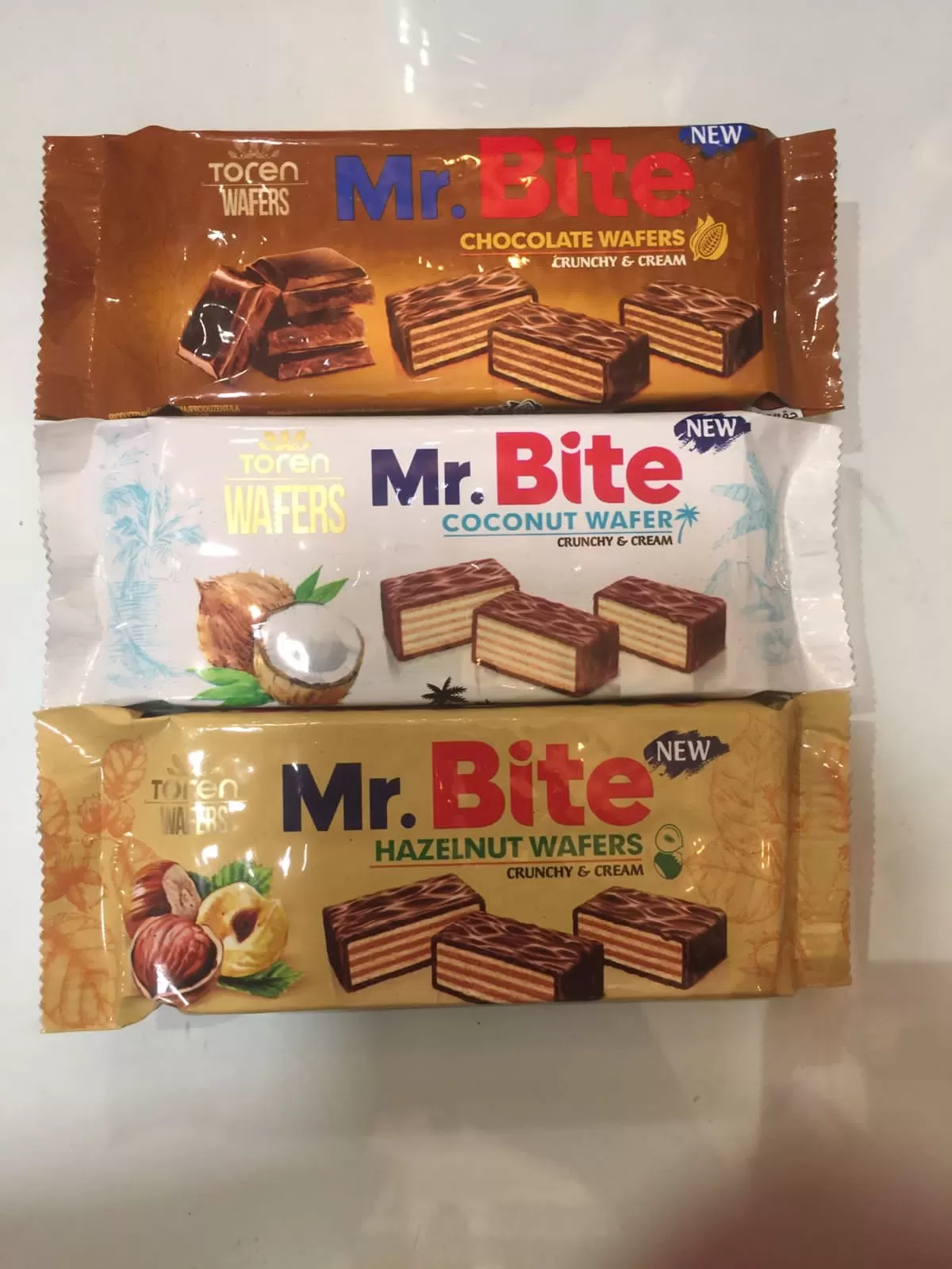 Toren Mr.Bite Chocolate Coconut Hazelnut Crunchy Cream Wafer - image 4