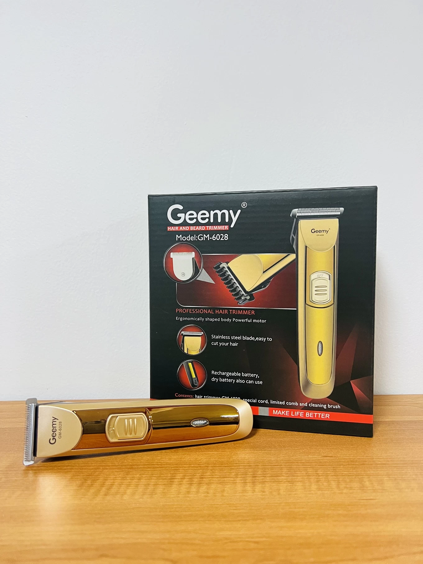 Geemy GM-6028 Rechargeable Hair and Beard Trimmer - image 2