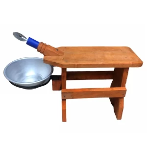Classic High Coconut Scraper with Bowl