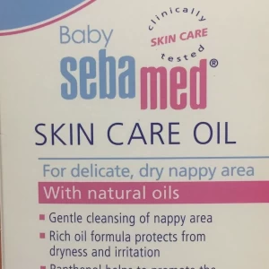 SEBAMED Baby Skin Care Oil Delicate Nappy Area