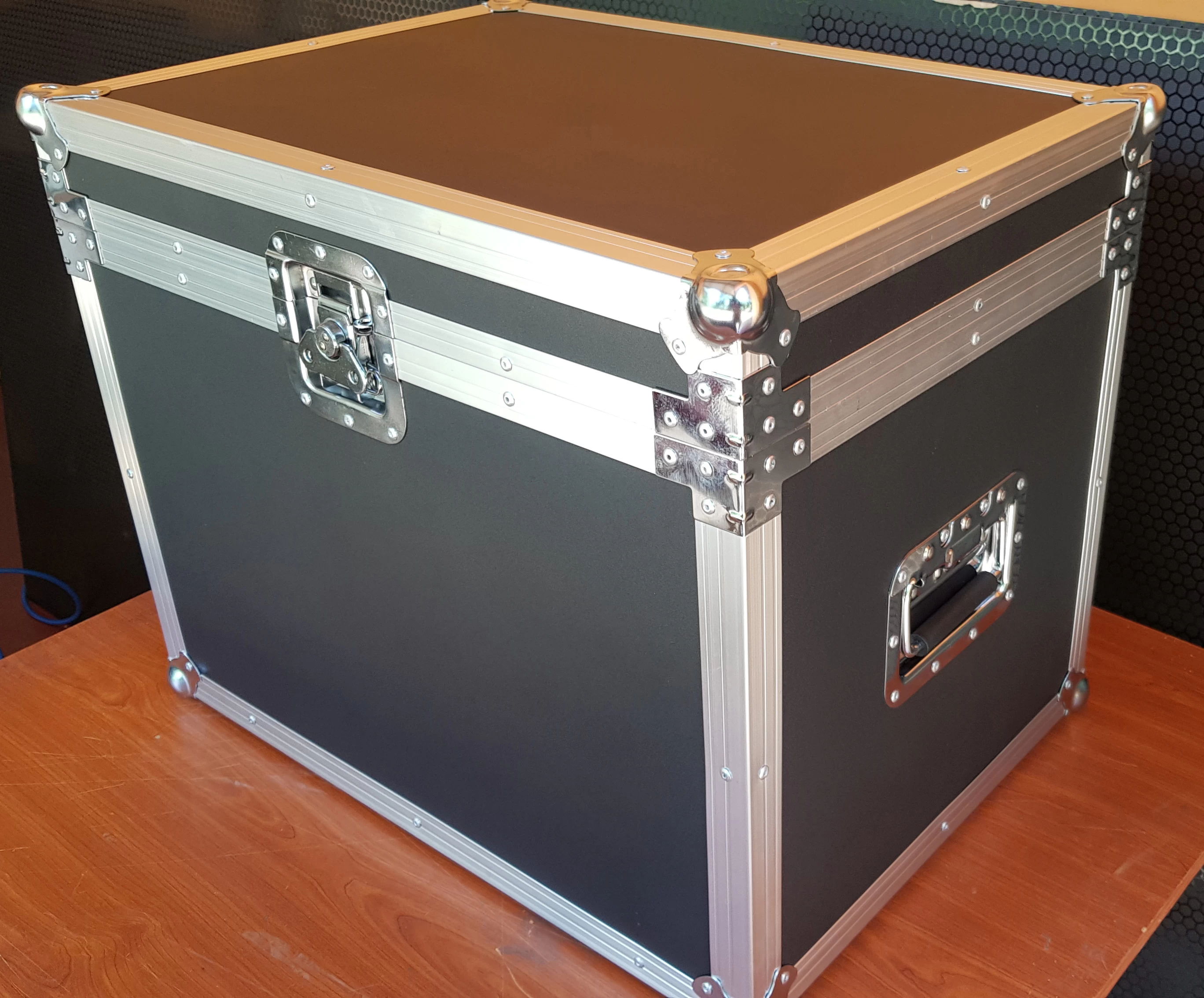 Generic Dj Flight Case for Wire Box & Musical Equipment - image 2