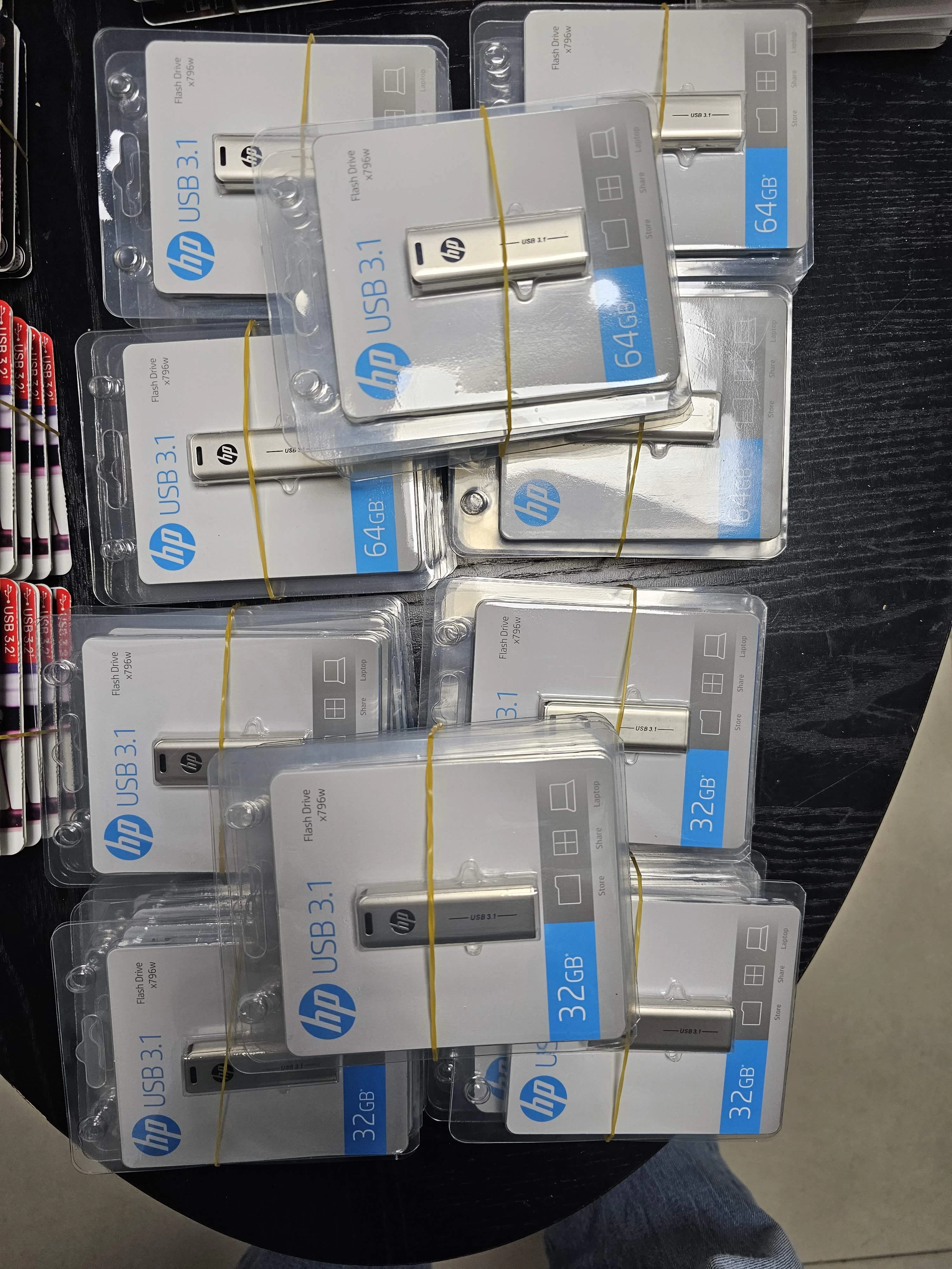 HP X796w USB Flash Drive 64GB - image 2
