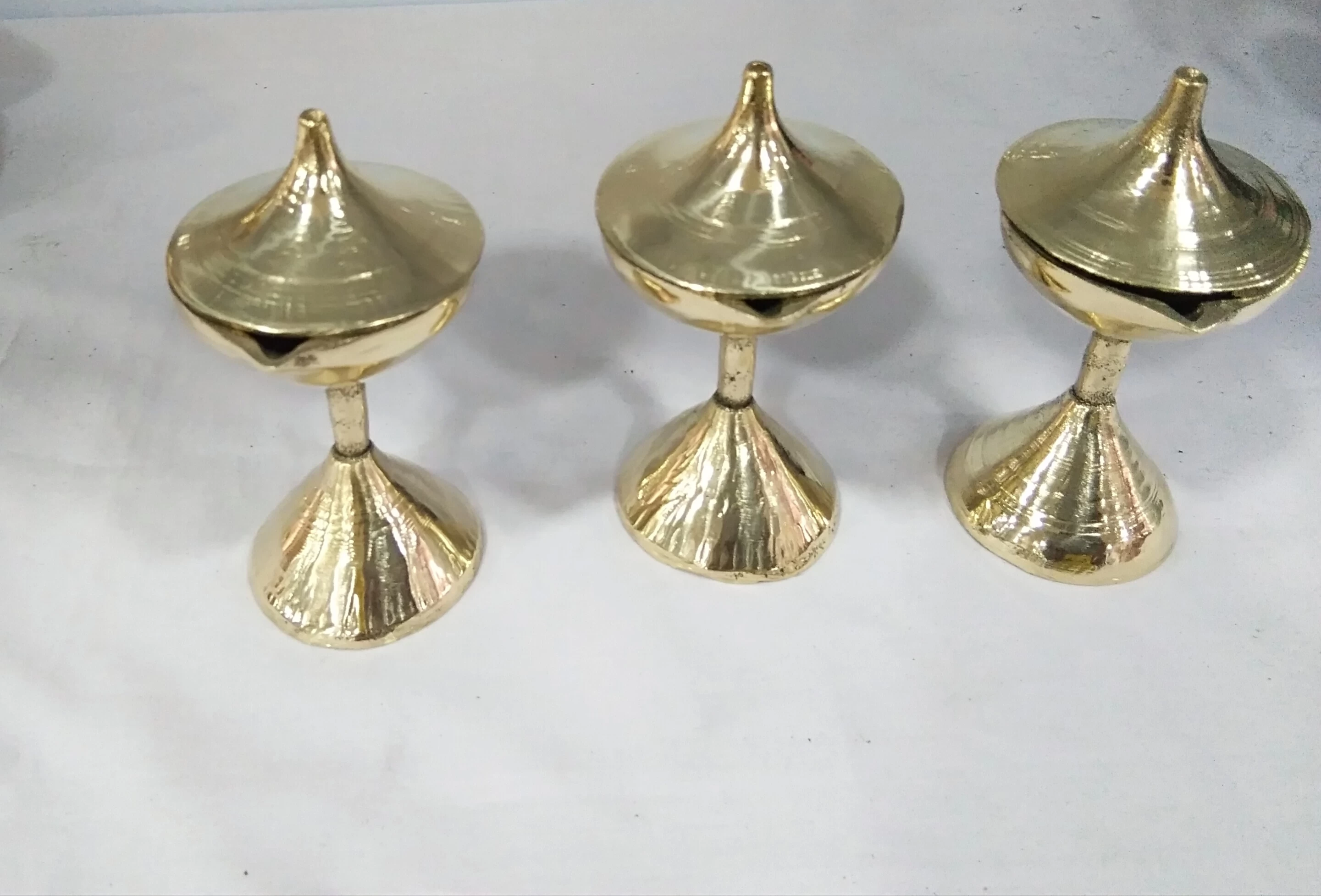 Generic Mini Brass Lamp with Stand - image 2