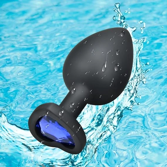 Generic Heart Shaped Large Silicone Anal Plug - image 3