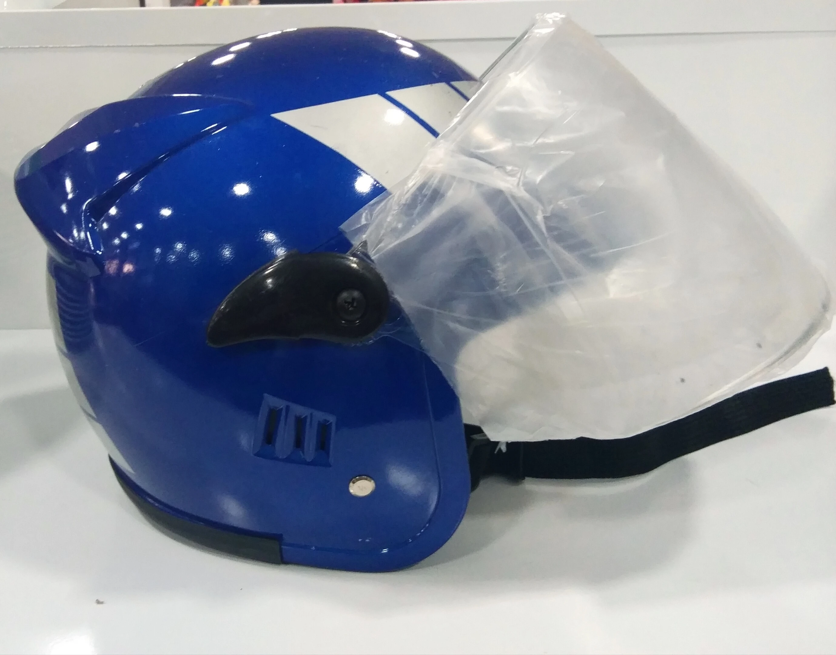 scorpion exo 100 helmet weight EXO-R1 ONYX Full-Face Carbon – Lightweight & ECE 22.05 Certified – BOOST BOX PERFORMANCE creating a depression and sku:1047079 I SWITCHED FROM A Color:New Orleans Gold w/Black Accents