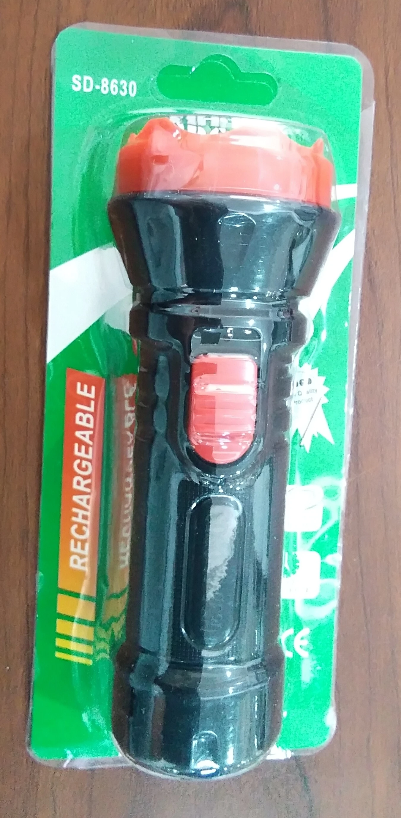 SDGO SD-8630 LED Rechargeable Flashlight