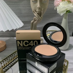 MAC Studio Fix Powder Plus Foundation NC40