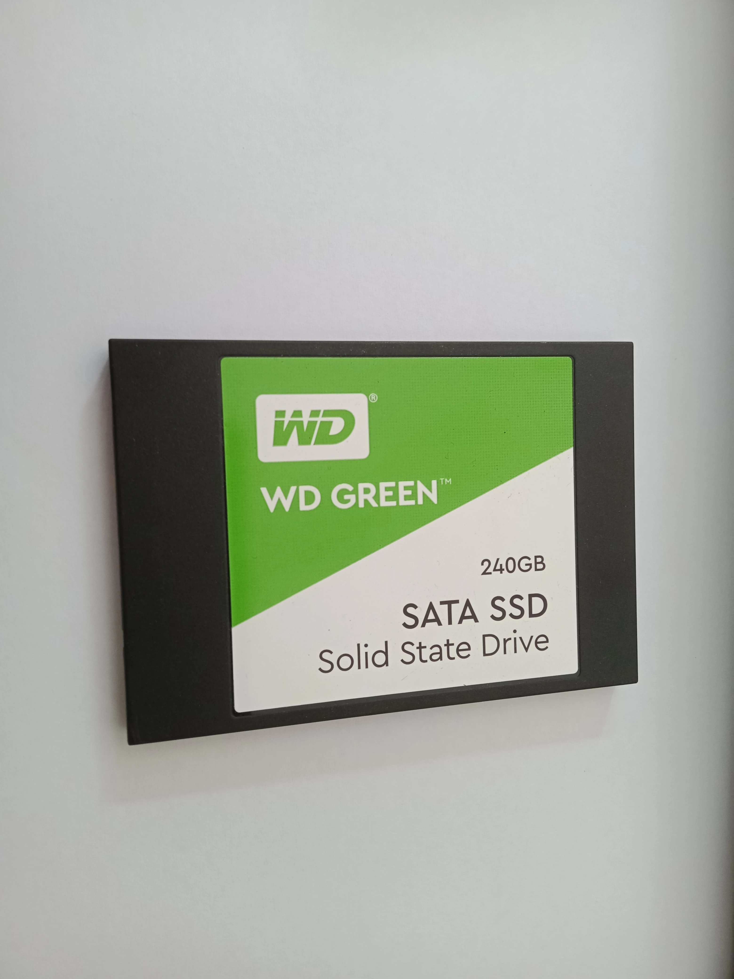Generic 240GB SSD - image 3