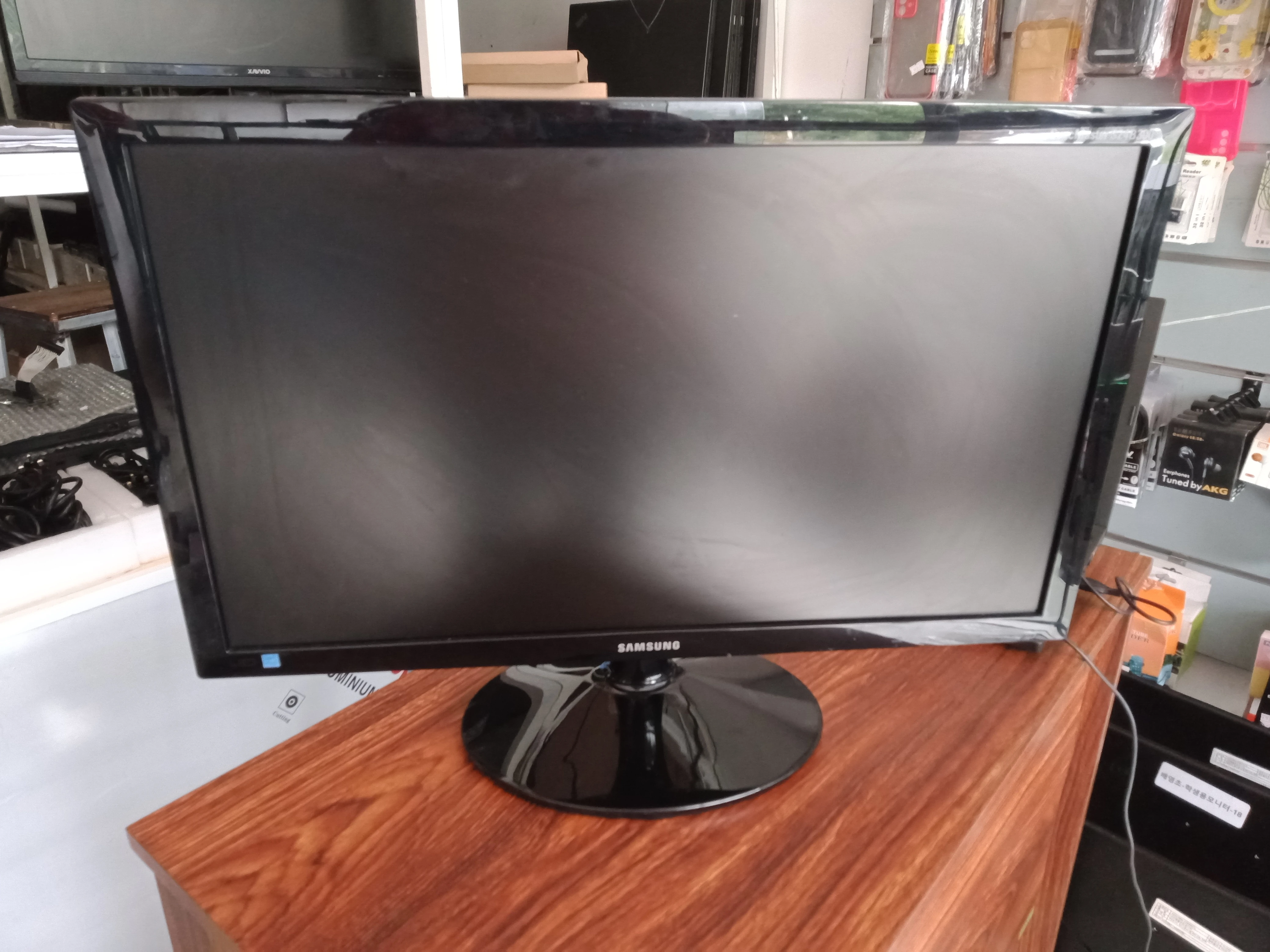 Generic 24' LED HDMI Monitor