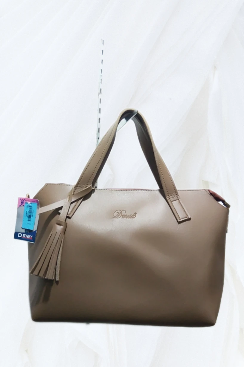 D max Hand Bag 200221
