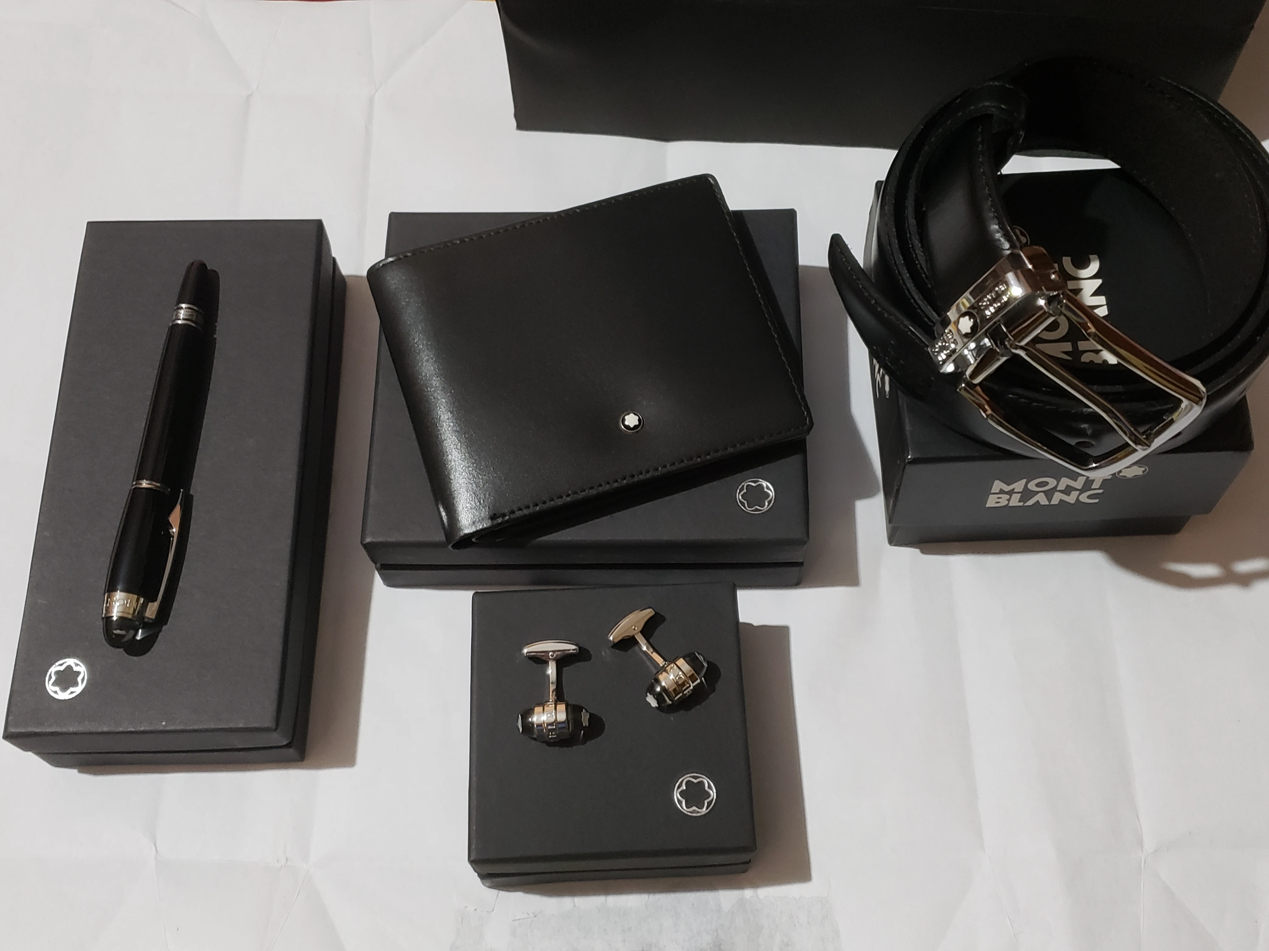 Mont Blanc Gift Set Leather Wallet Pen Belt Cufflinks - image 5