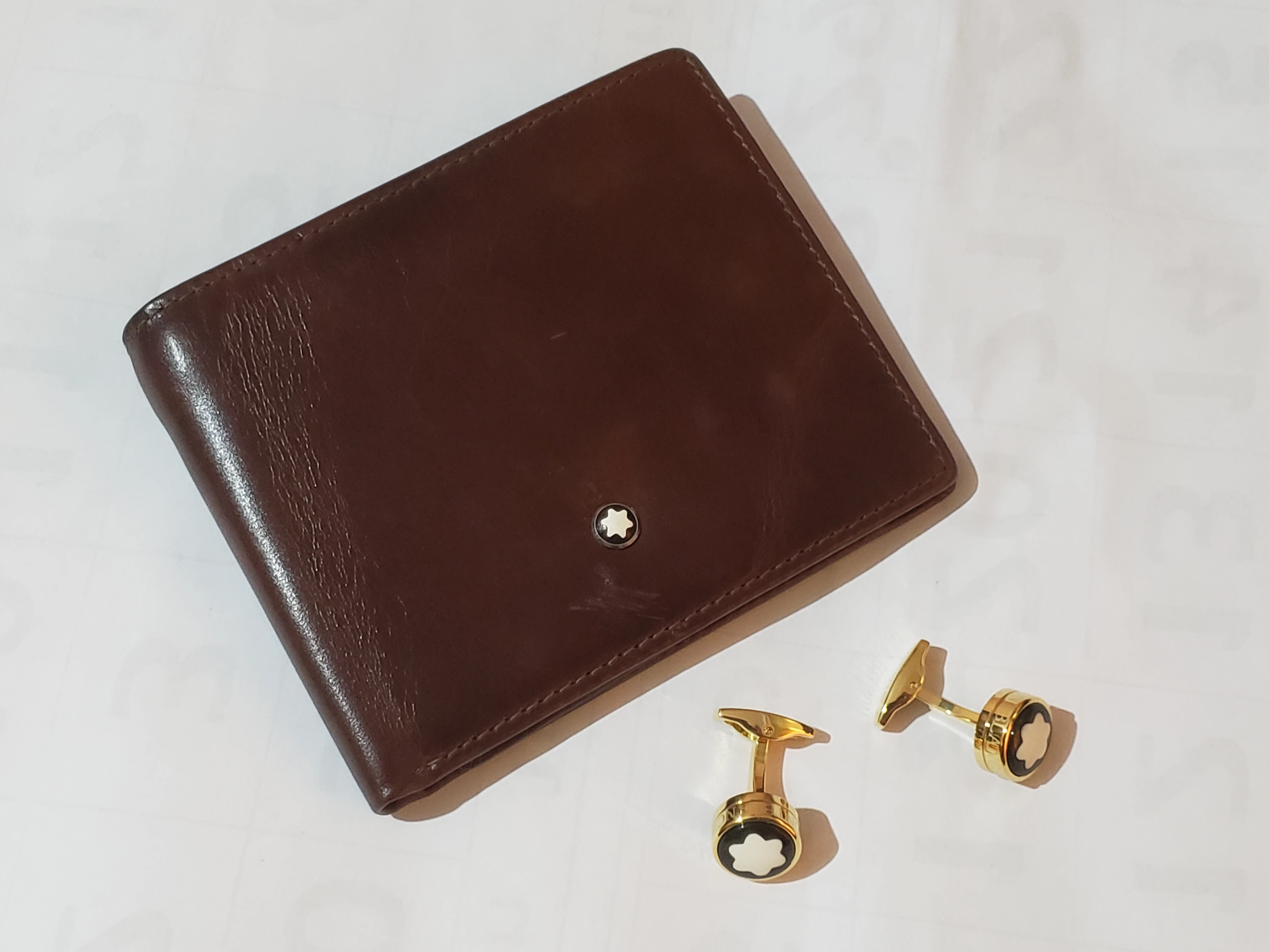 Mont Blanc Leather Wallet Cufflink Set - image 9