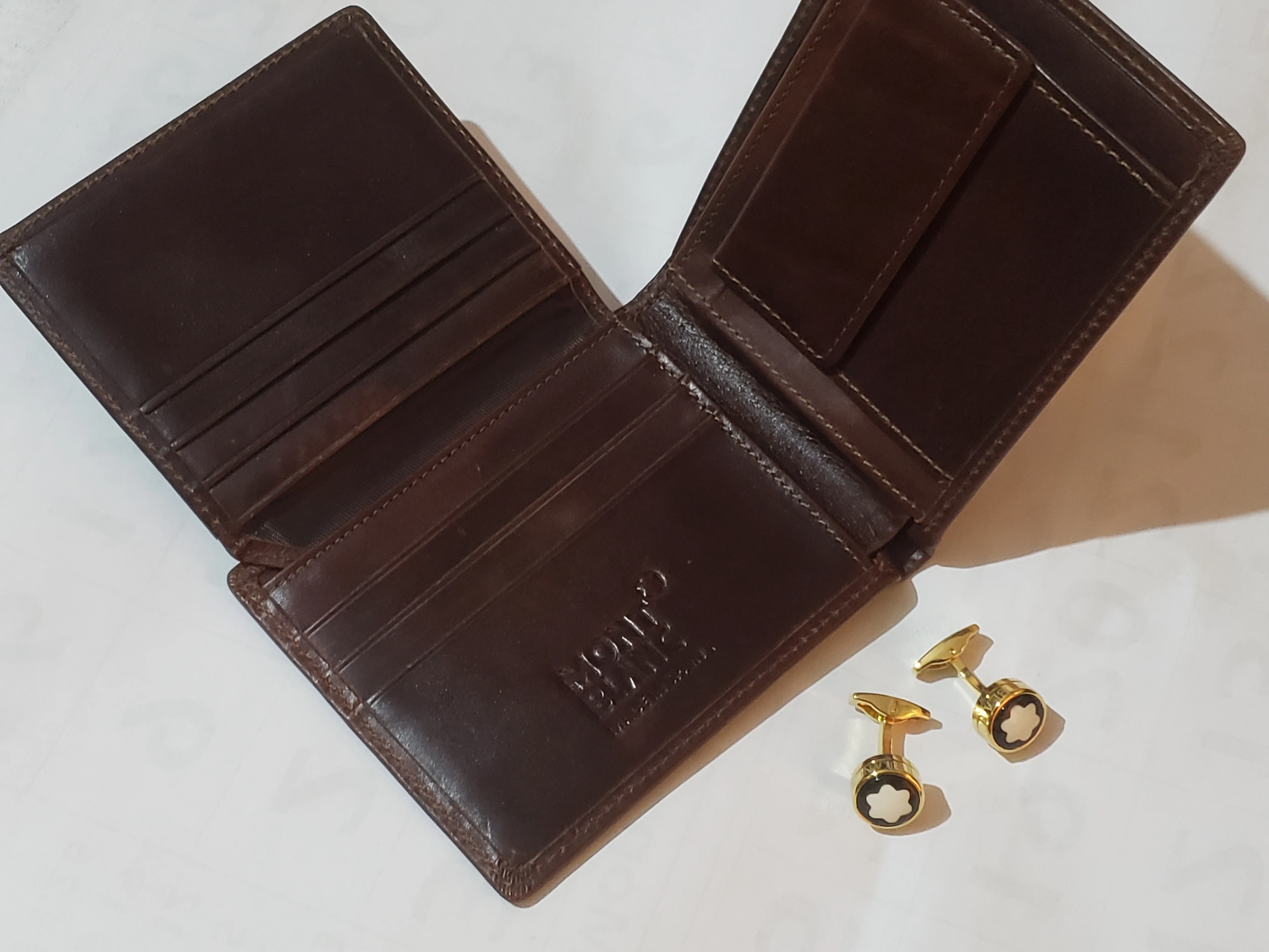 Mont Blanc Leather Wallet Cufflink Set - image 15