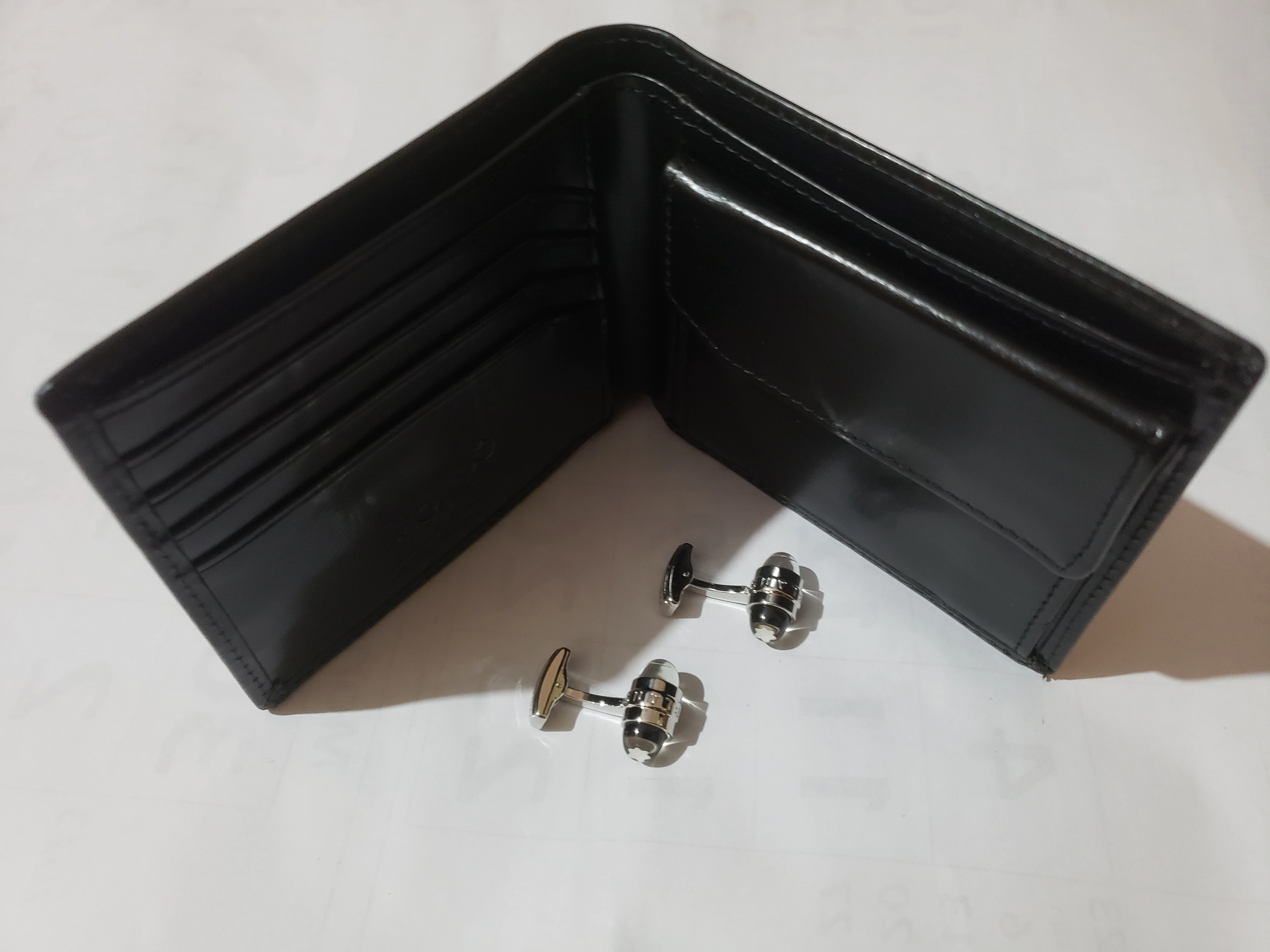 Mont Blanc Wallet Cufflink Set - image 116
