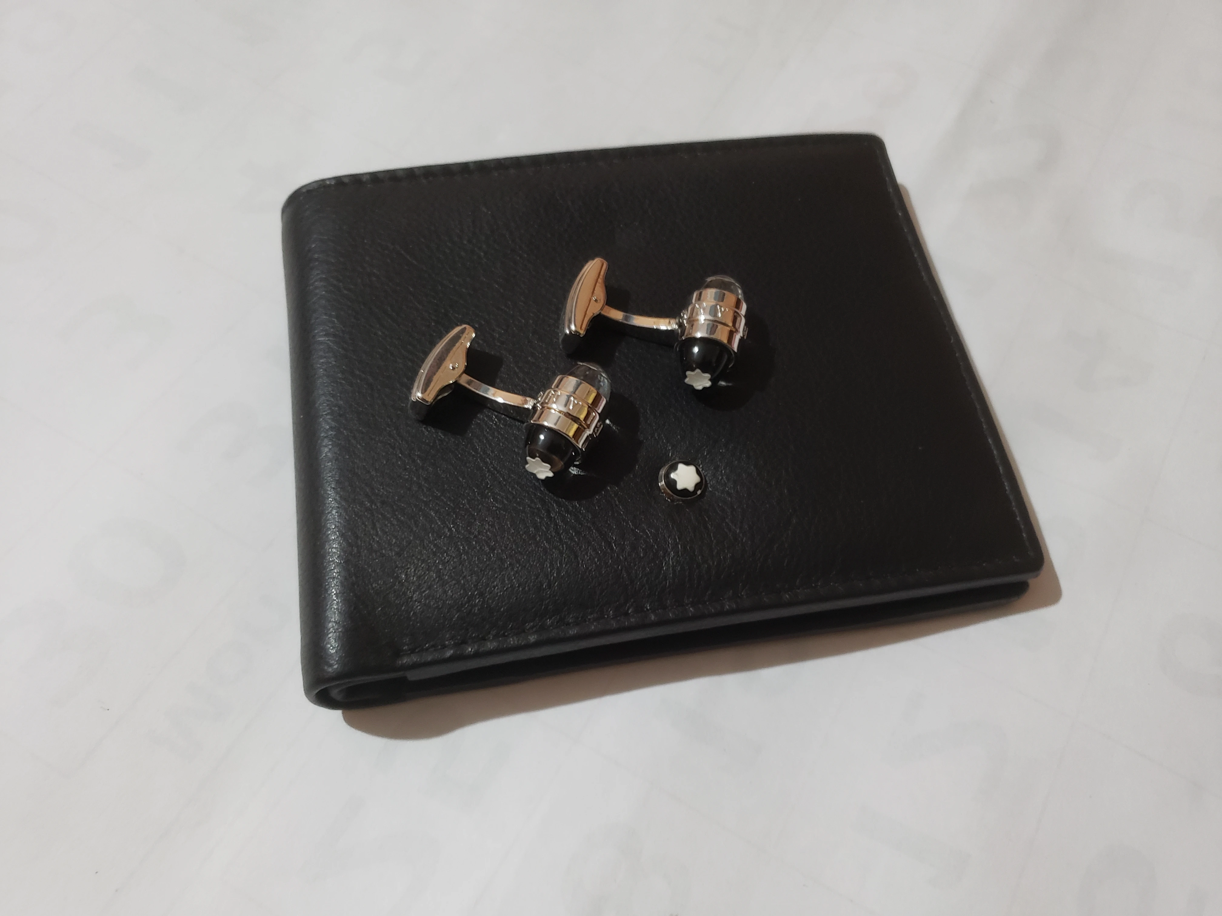 Mont Blanc Wallet Cufflink Set - image 176