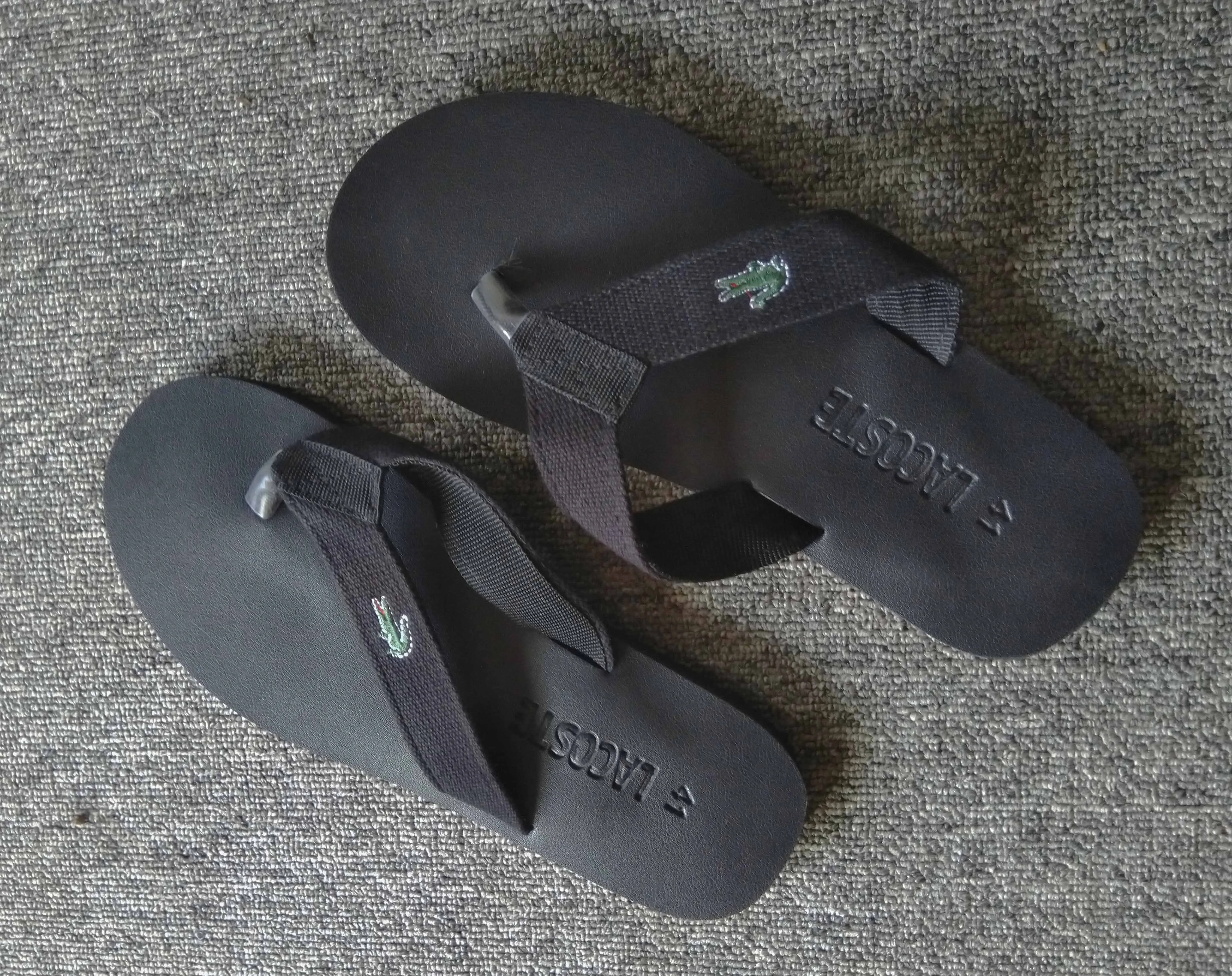 LACOSTE EU:42 Black Mens Slippers - image 2