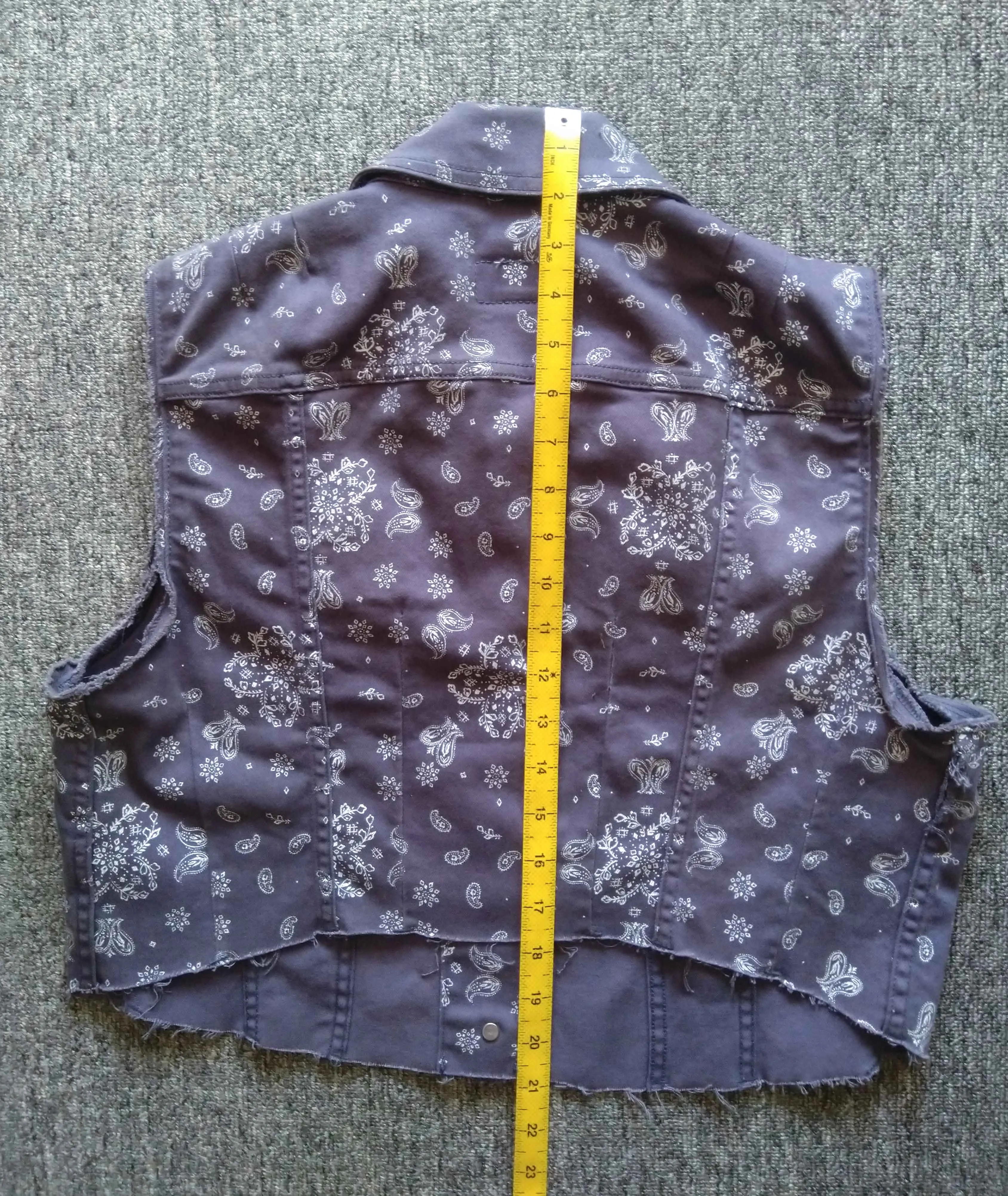 Levis Purple XL Denim Paisley Vest Distressed - image 5