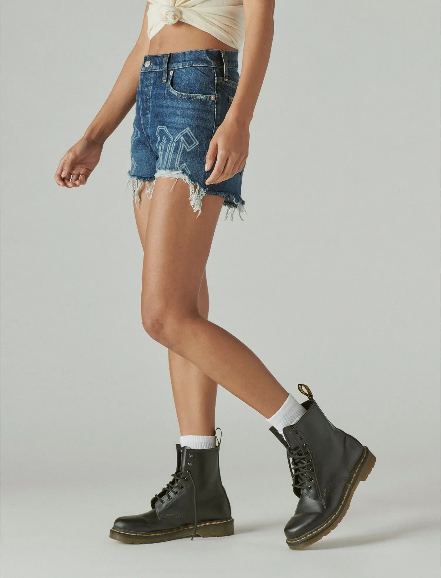 Lucky Brand High Rise Mom Short Blue Denim - image 4