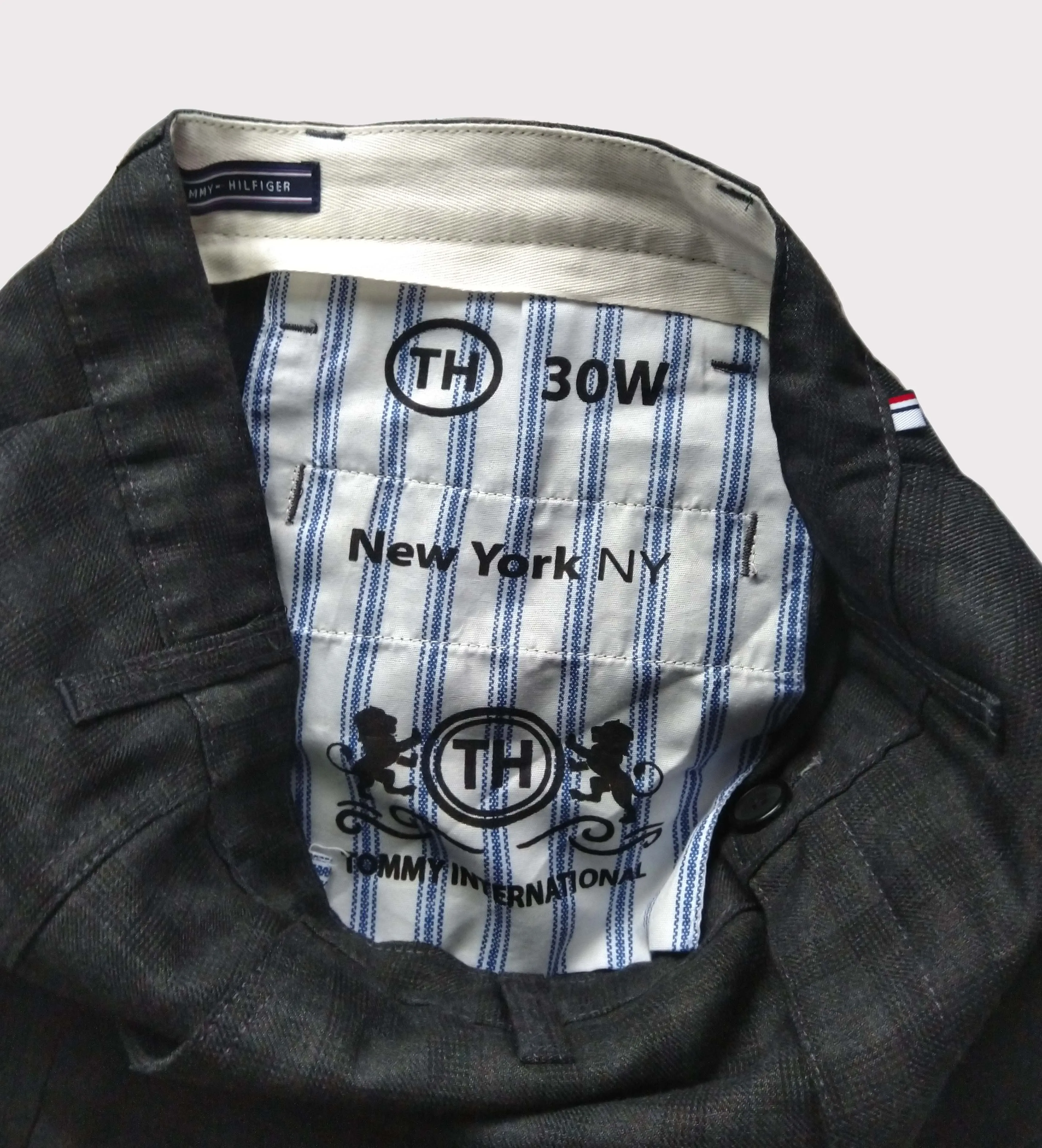 Tommy Mens Short Black Waist 34 - image 2