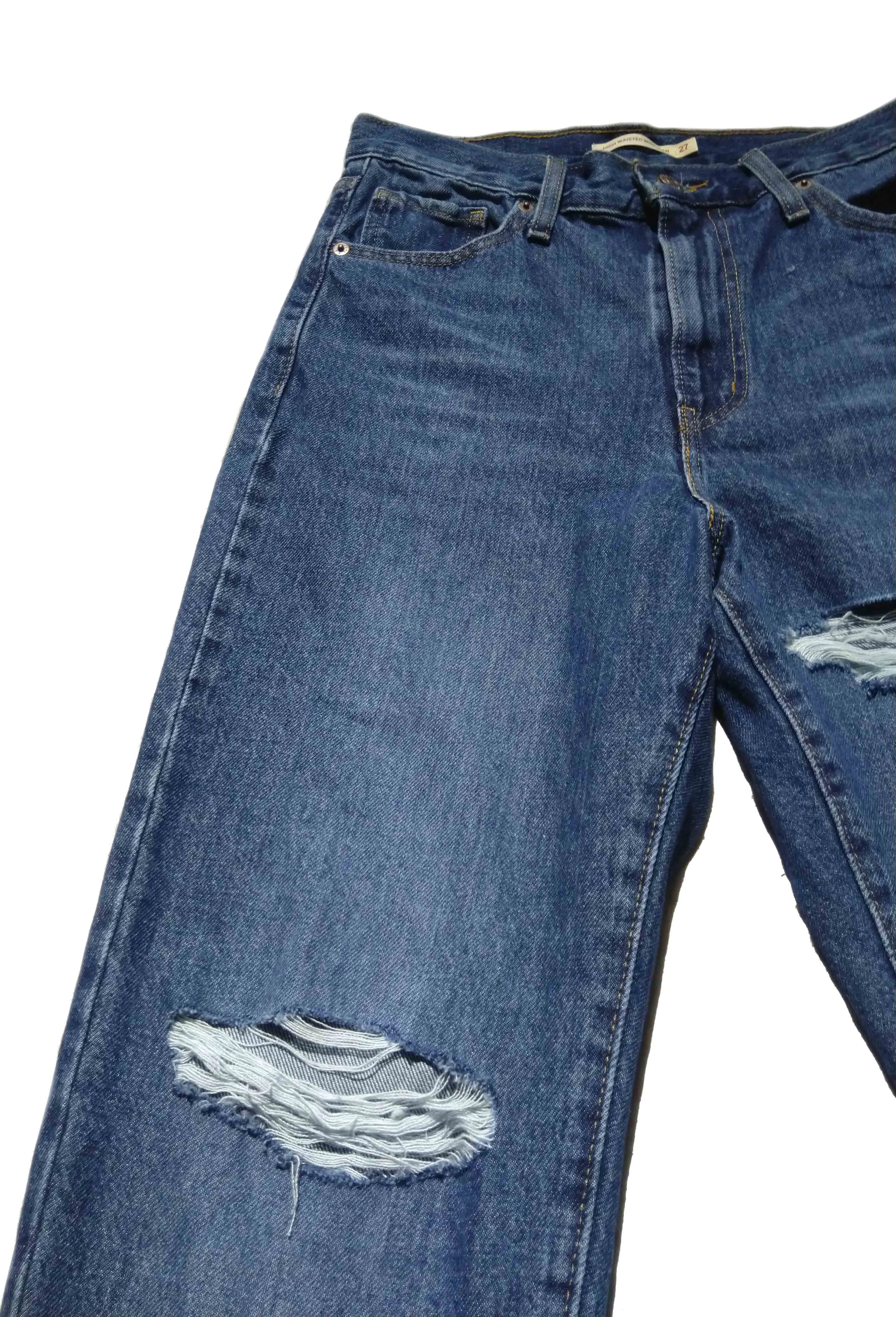 Levis Mom Jeans High Waist - image 2