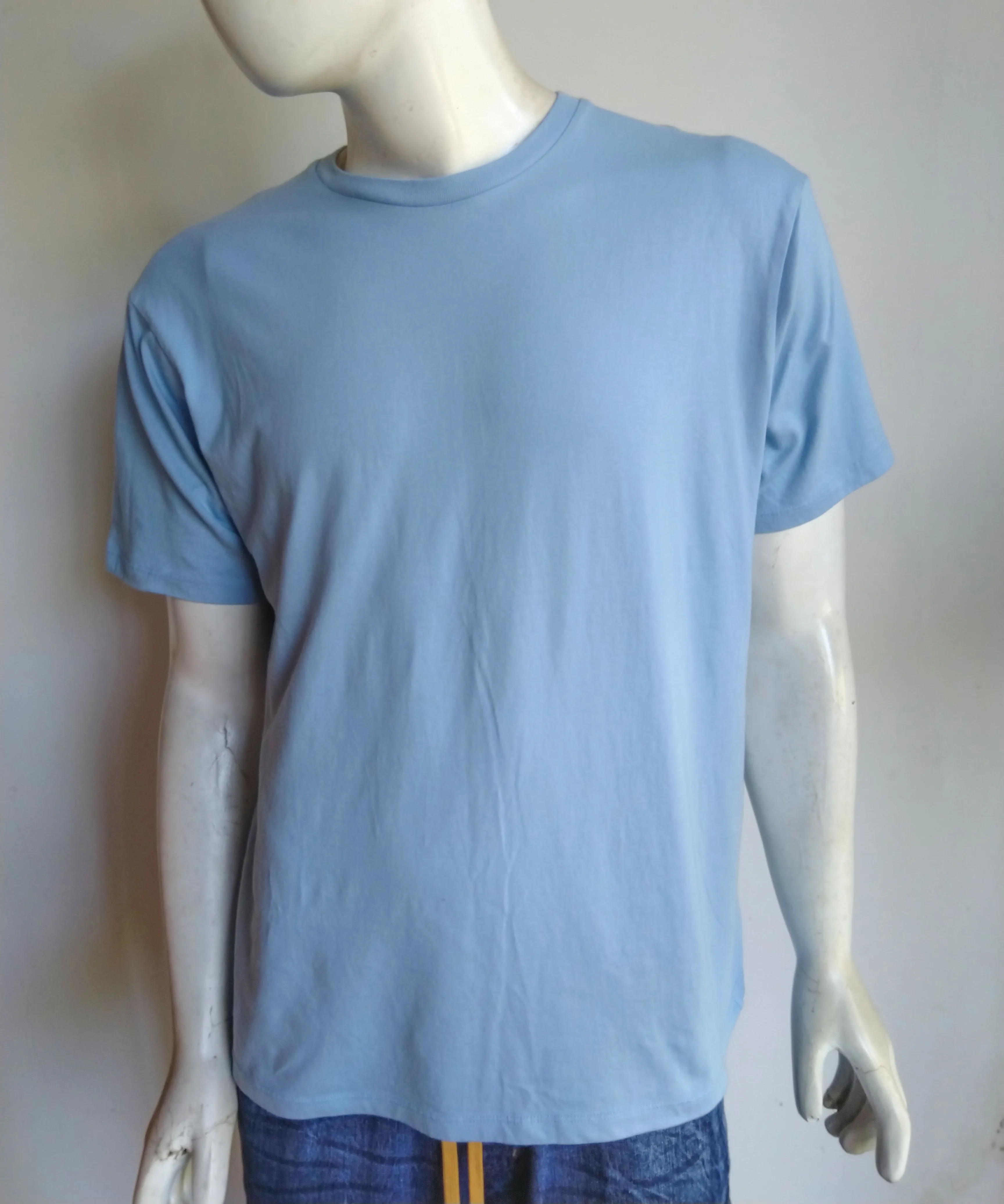 LEVIS WELLTHREAD MENS VINTAGE TEE XL Blue - image 1