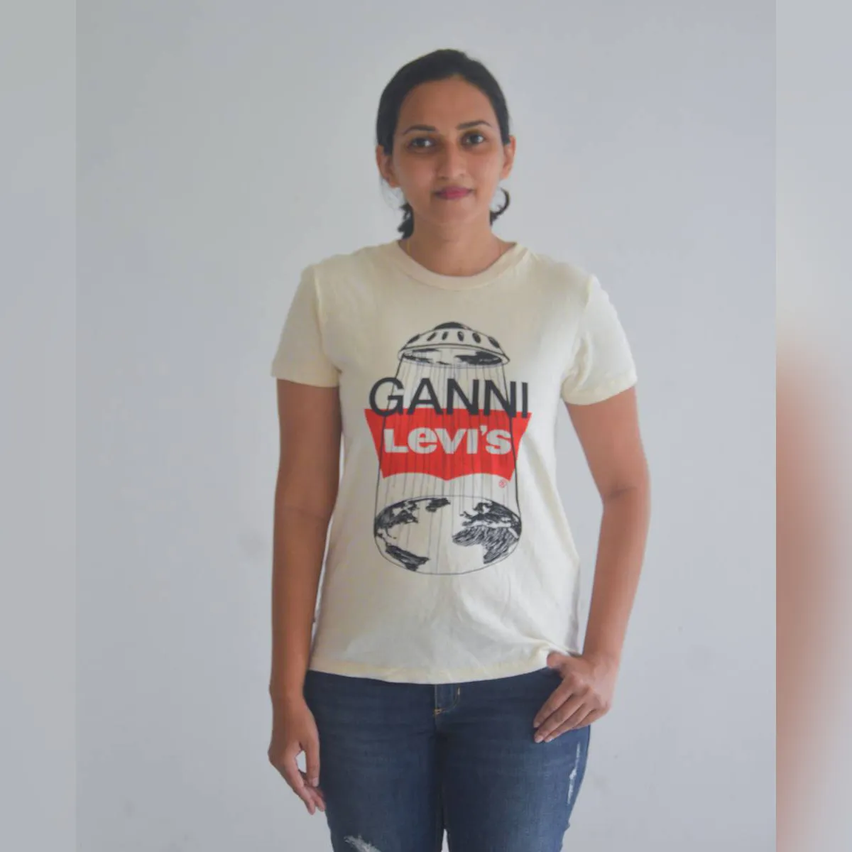 Branded Womens T-Shirt XS Beige