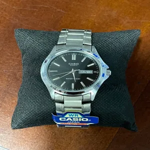 Generic Mens Casual Watch Silver