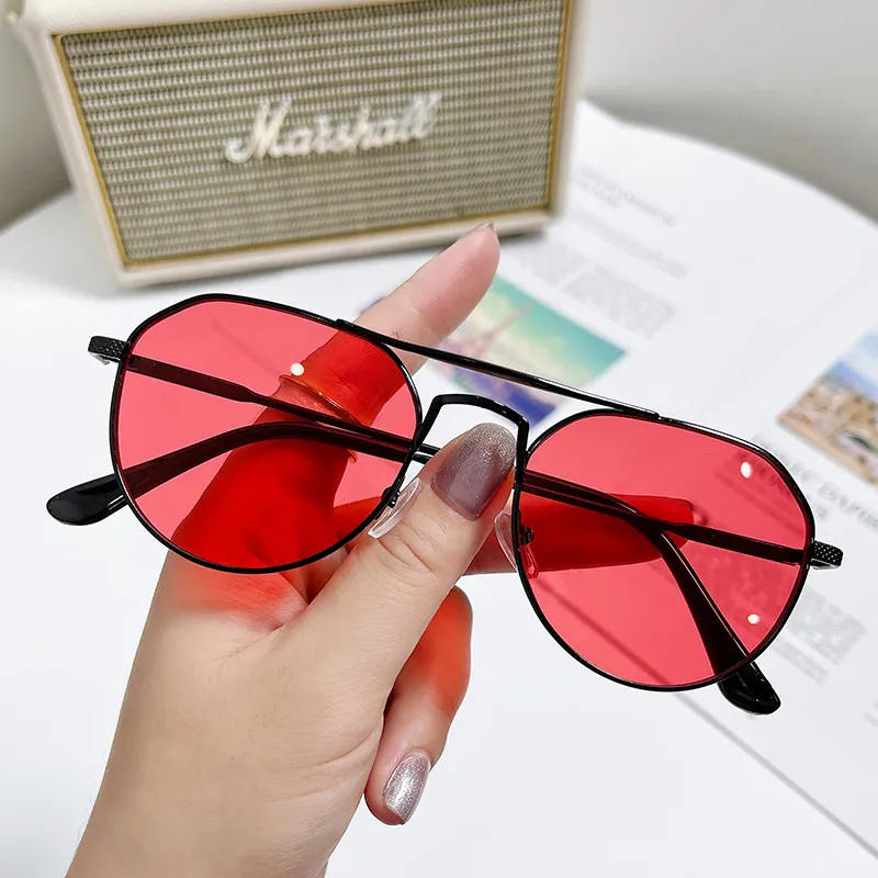 Generic Classical Fashion UV400 Sunglasses - image 5