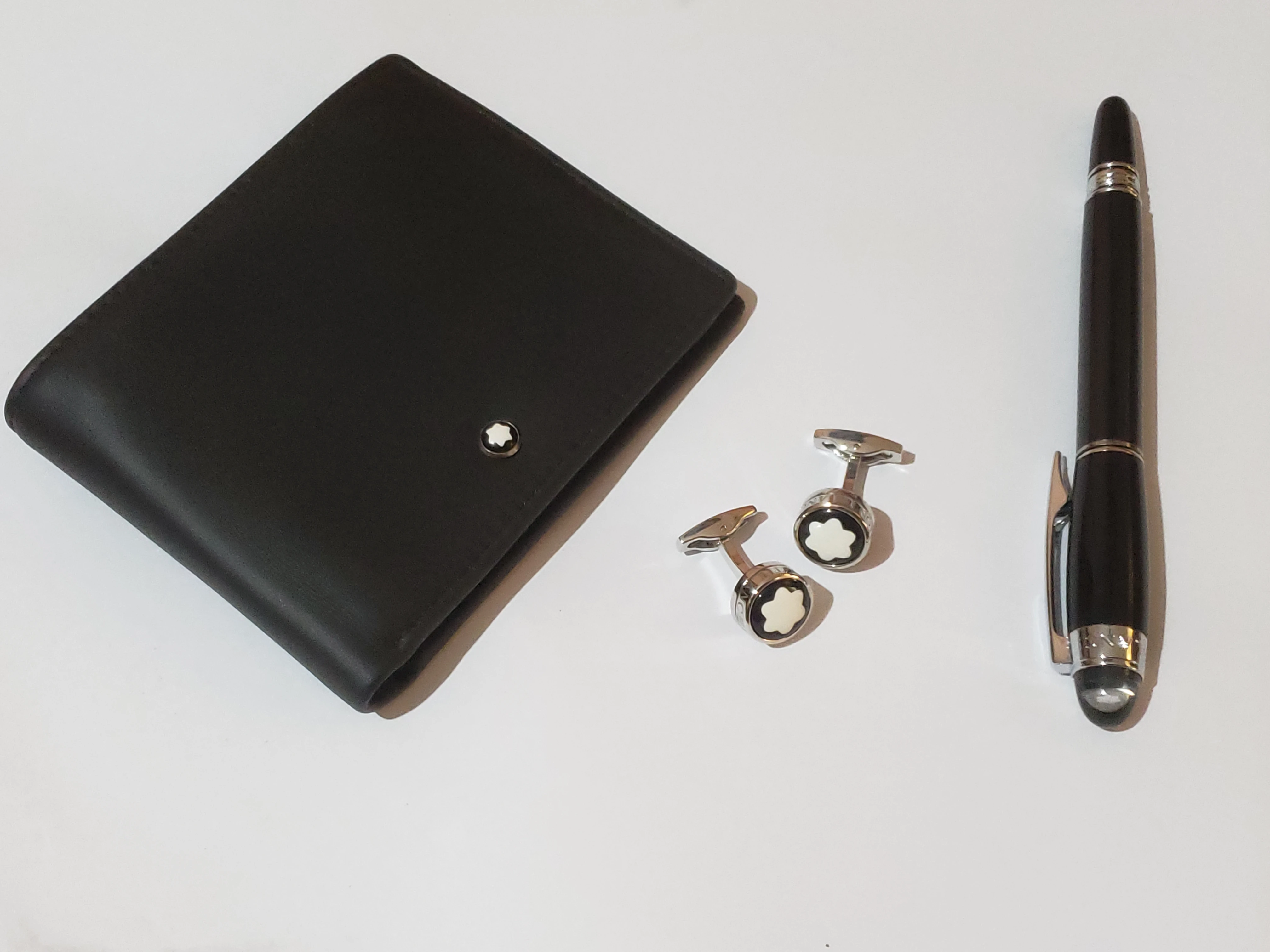 Mont Blanc Wallet and Cufflink with Pen - image 12